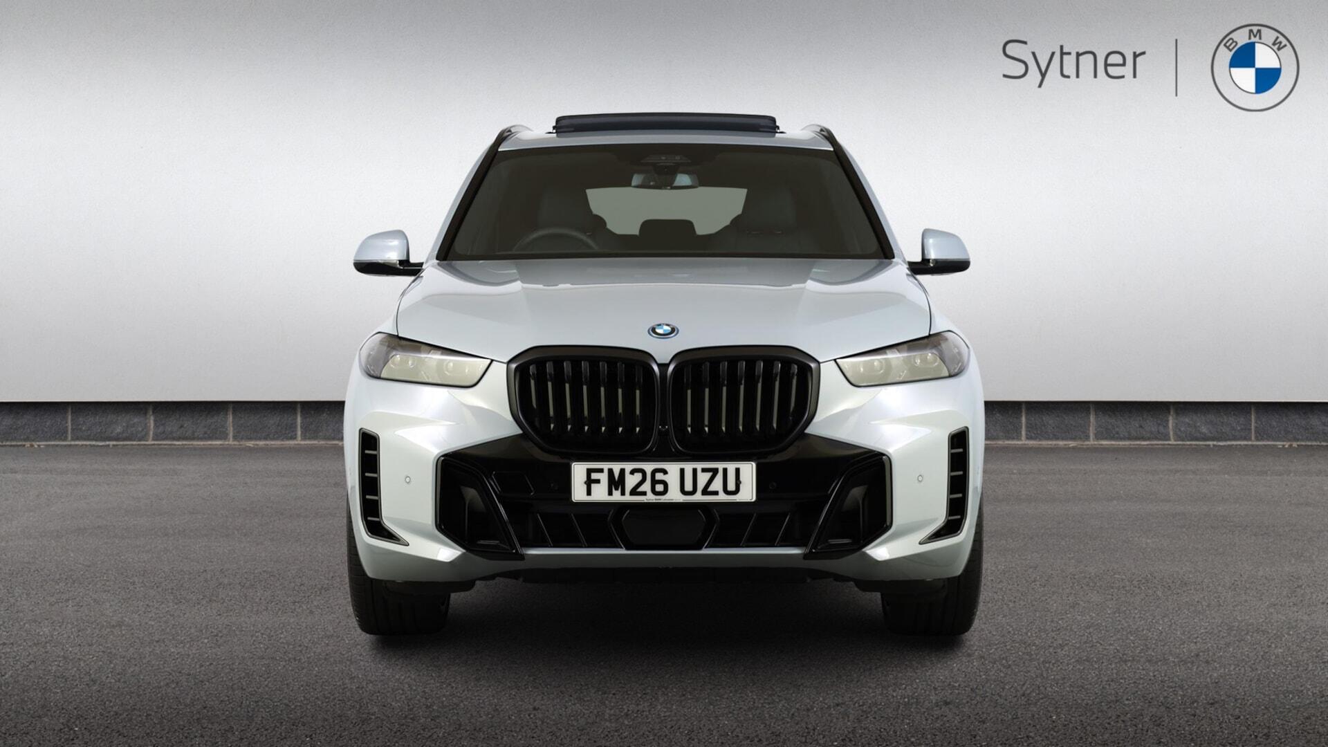 BMW X5 view 16