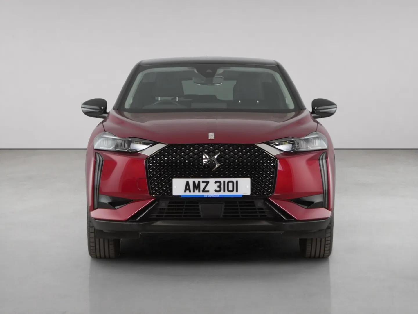 DS Automobiles DS 3 view 5