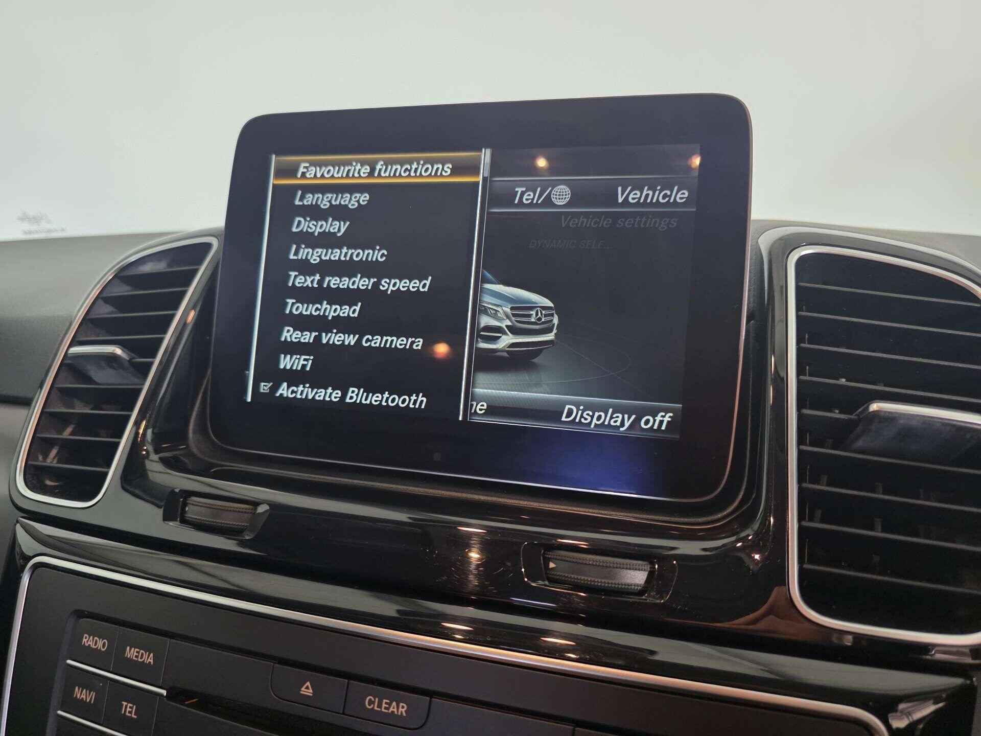 Mercedes-Benz Gle view 31