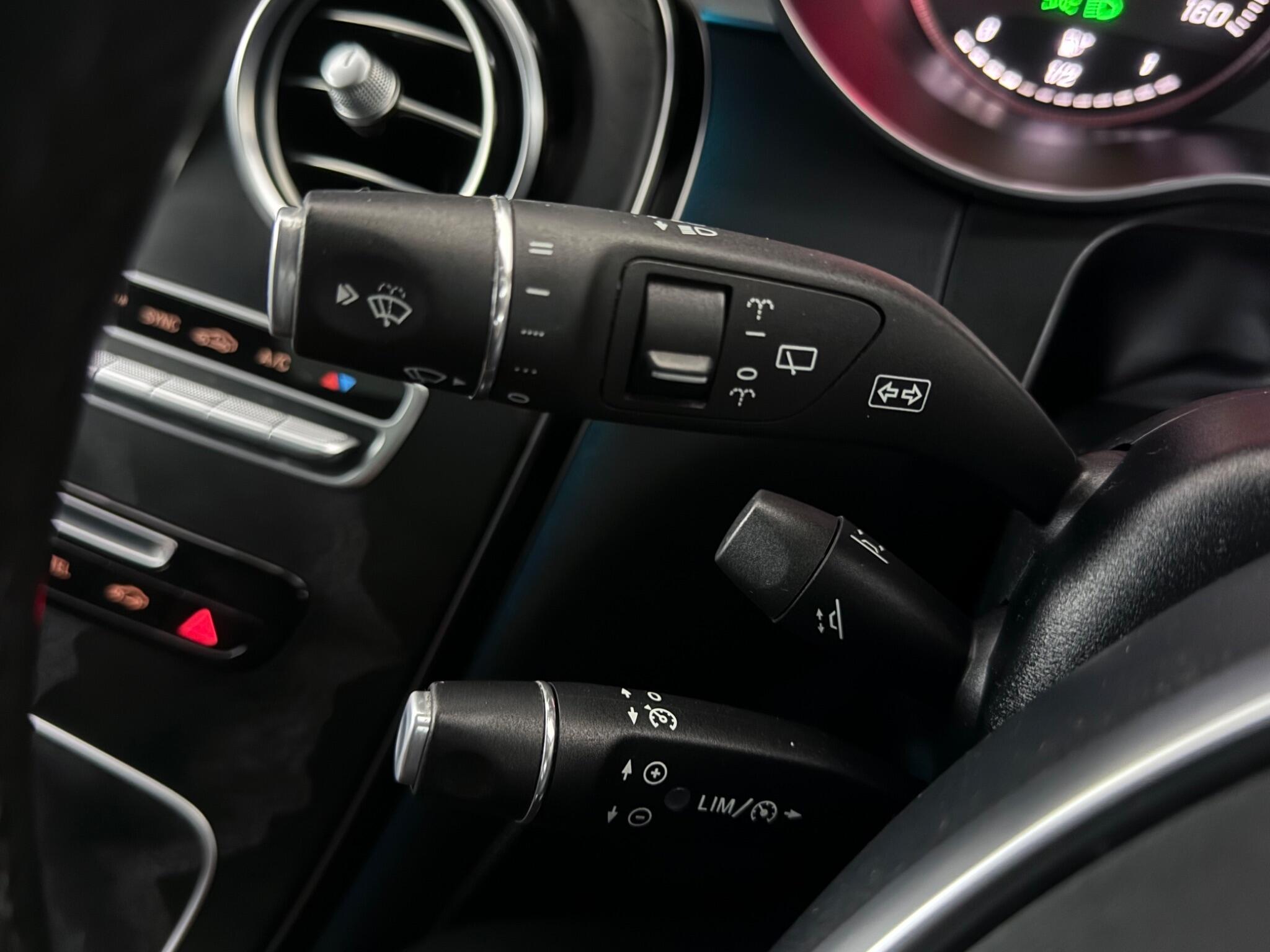 Mercedes-Benz GLC view 17