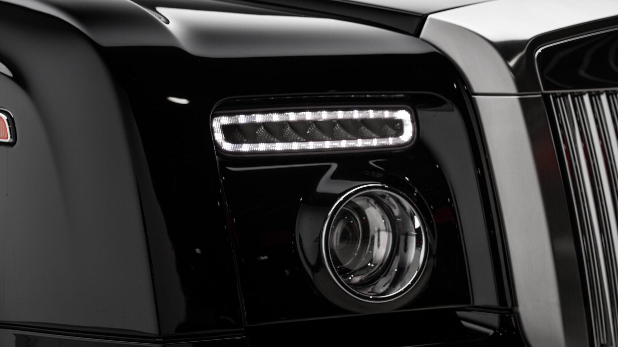 Rolls-Royce Phantom view 34