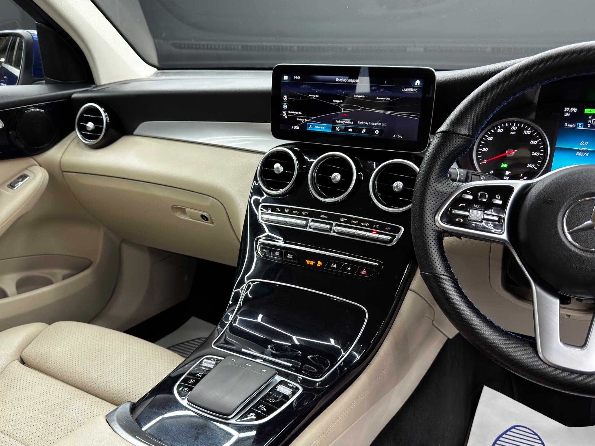 Mercedes-Benz GLC view 23