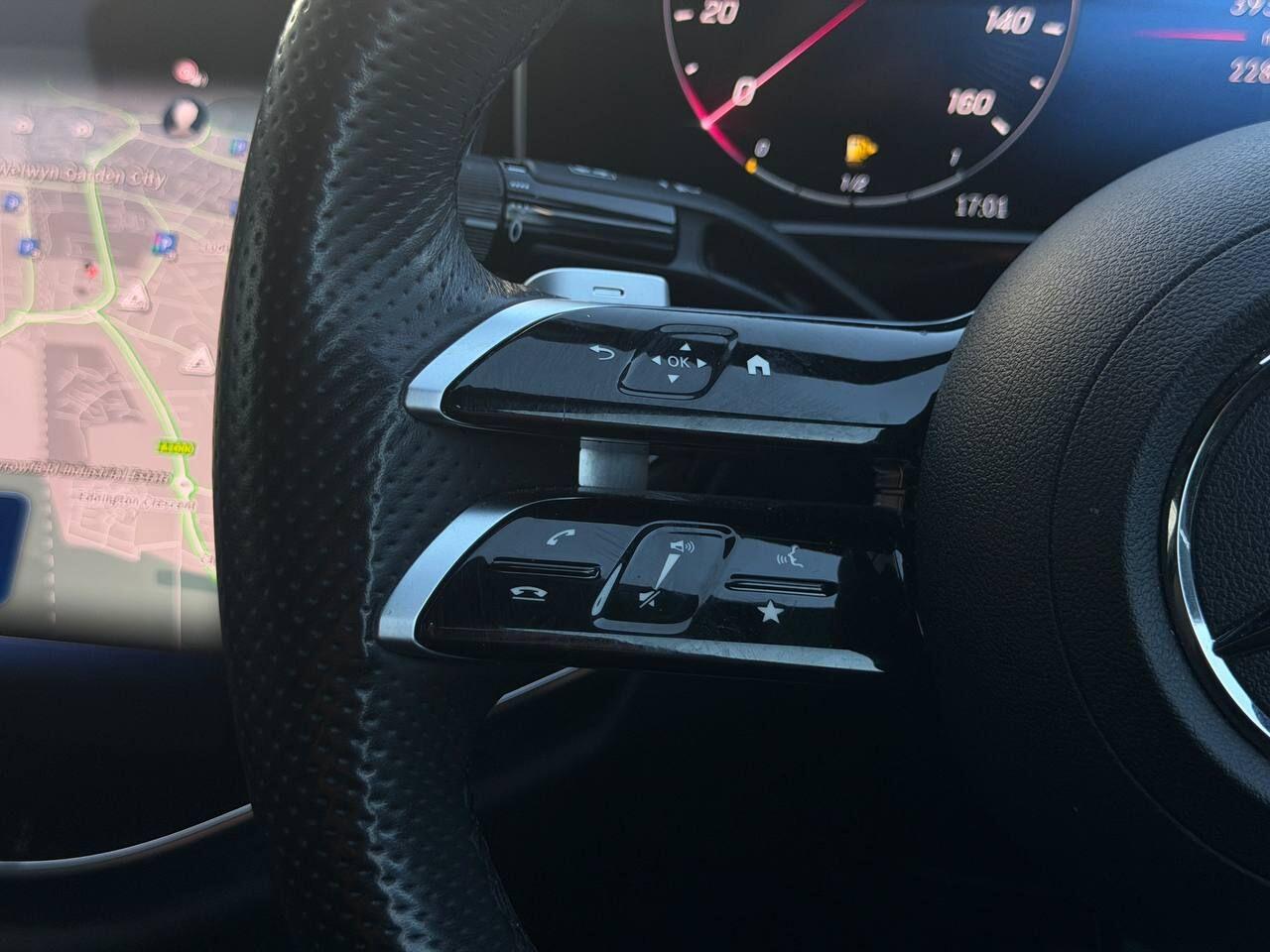 Mercedes-Benz E-Class view 32