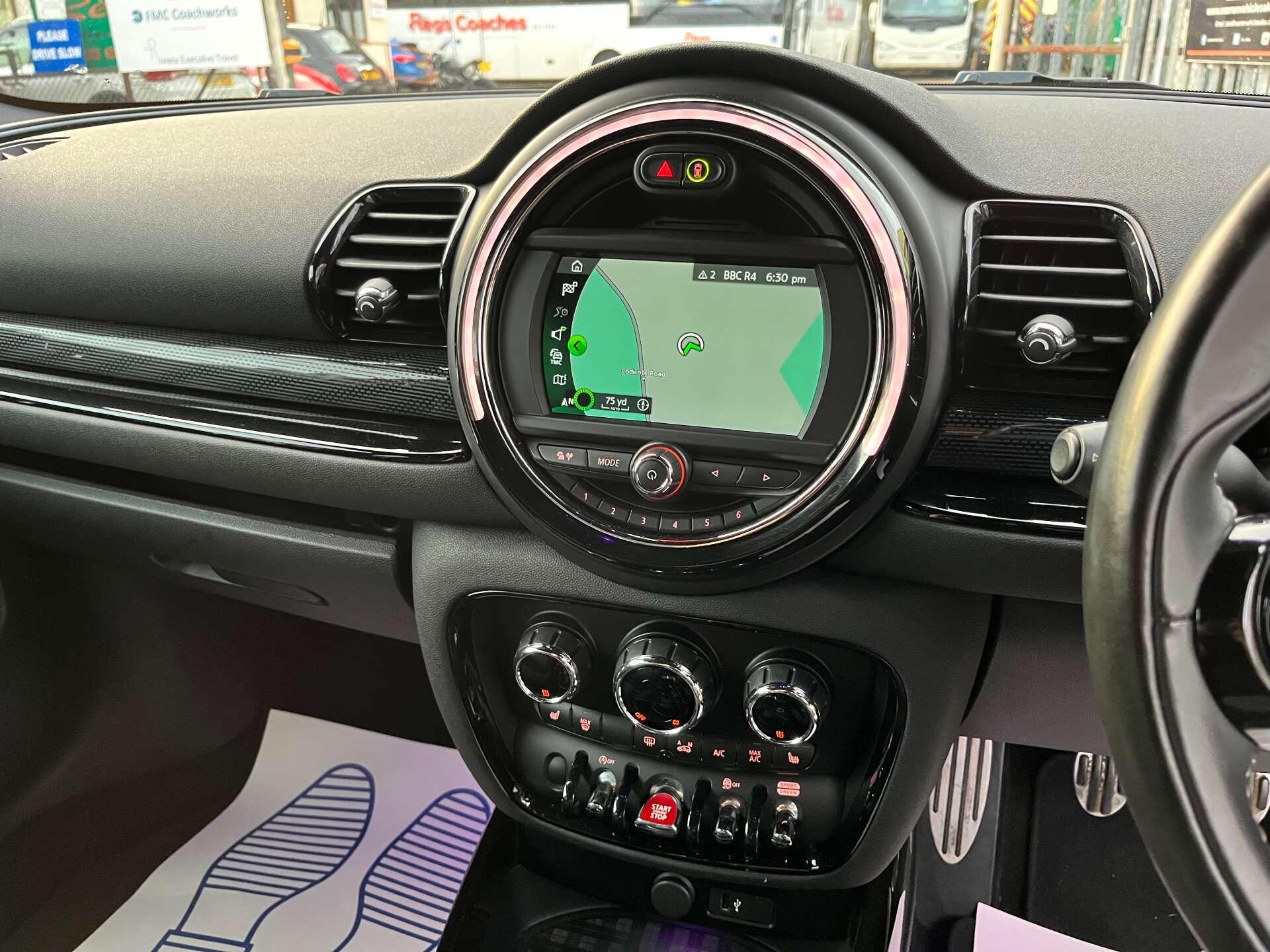 Mini Clubman view 37