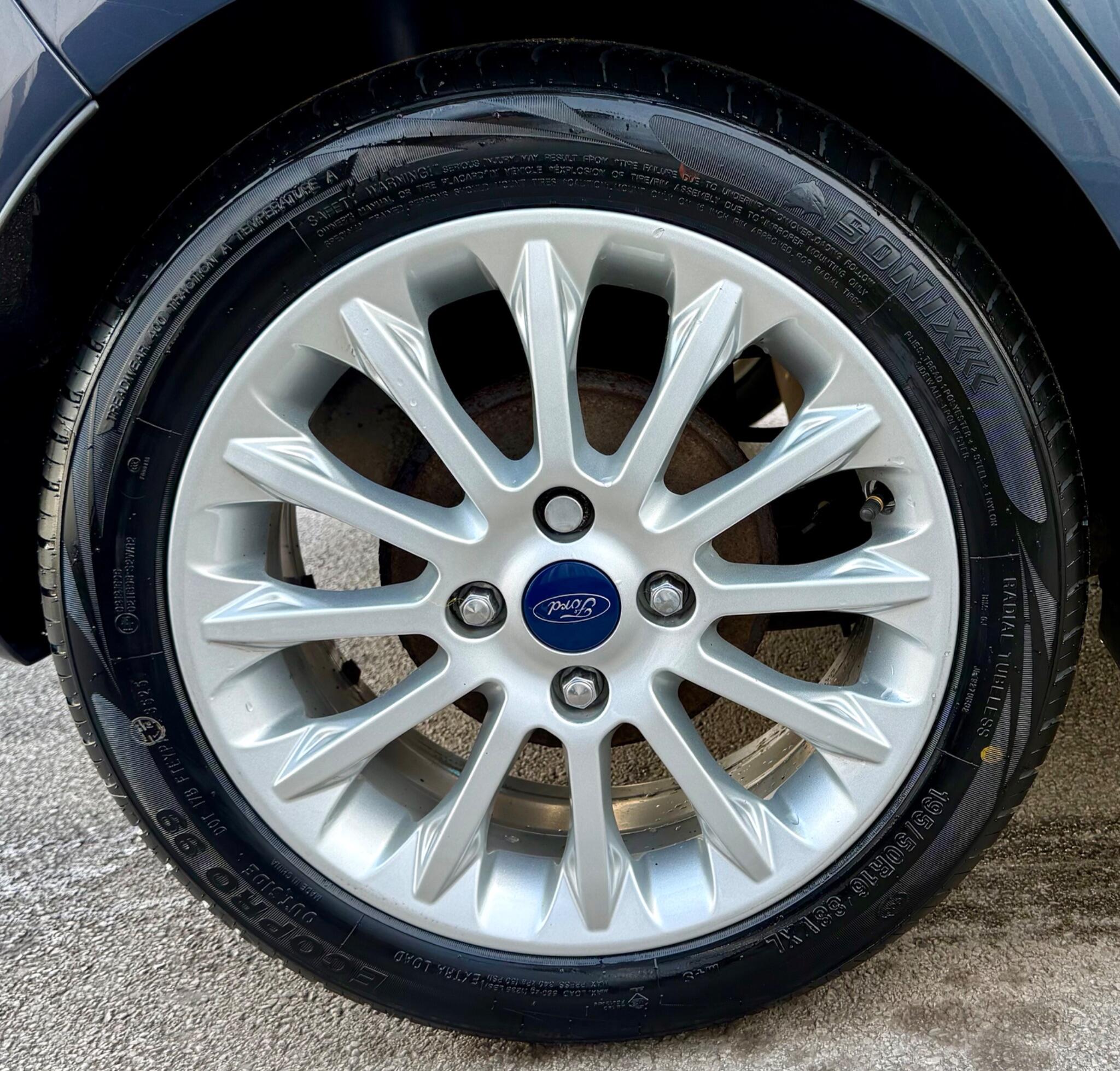 Ford Fiesta view 21