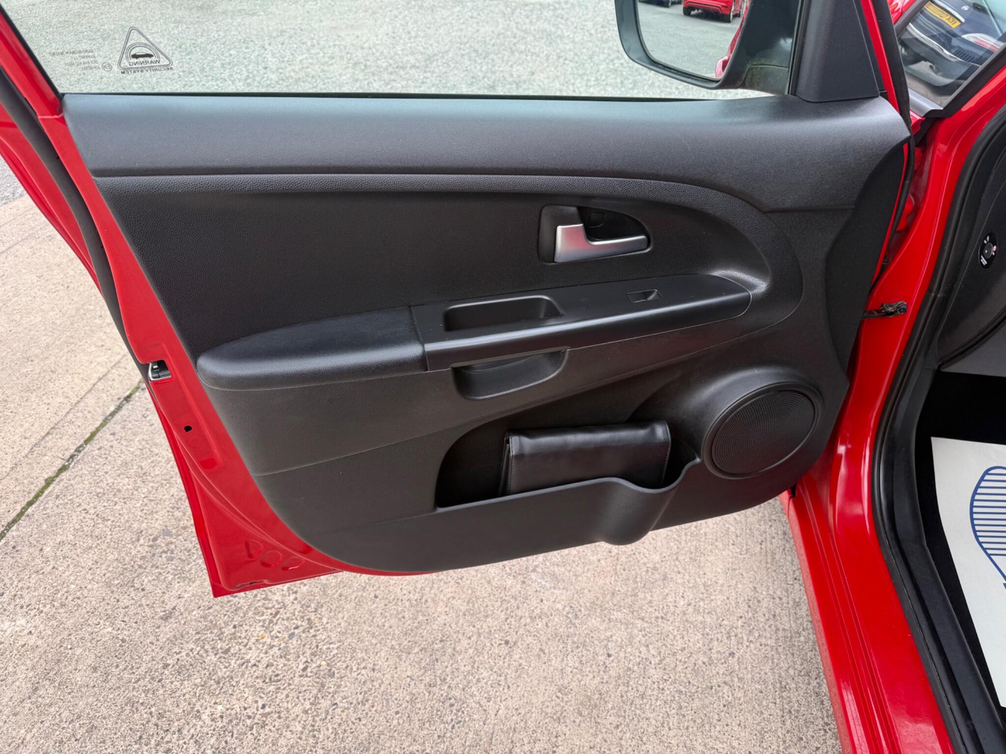Kia Venga view 29