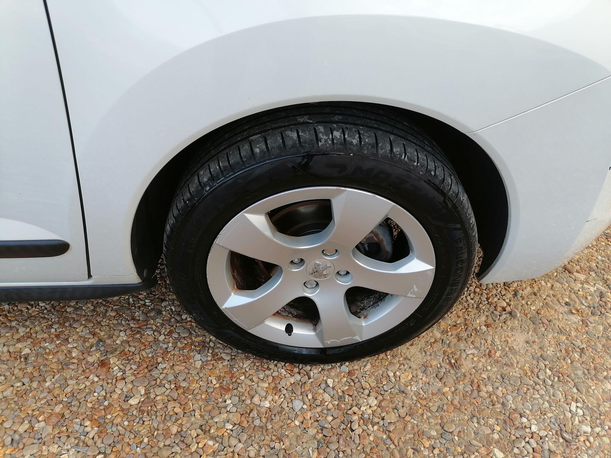 Peugeot 3008 view 39