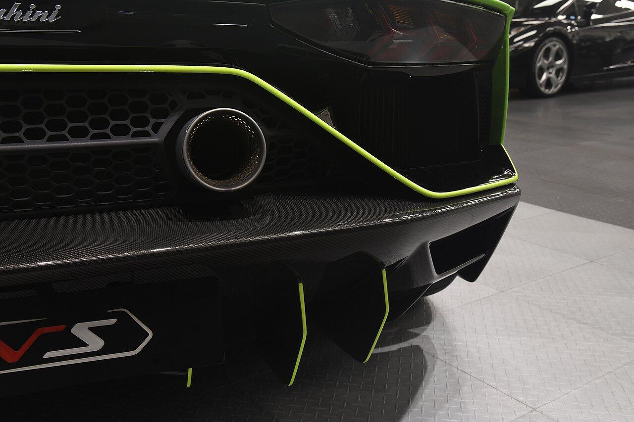 Lamborghini Aventador view 54