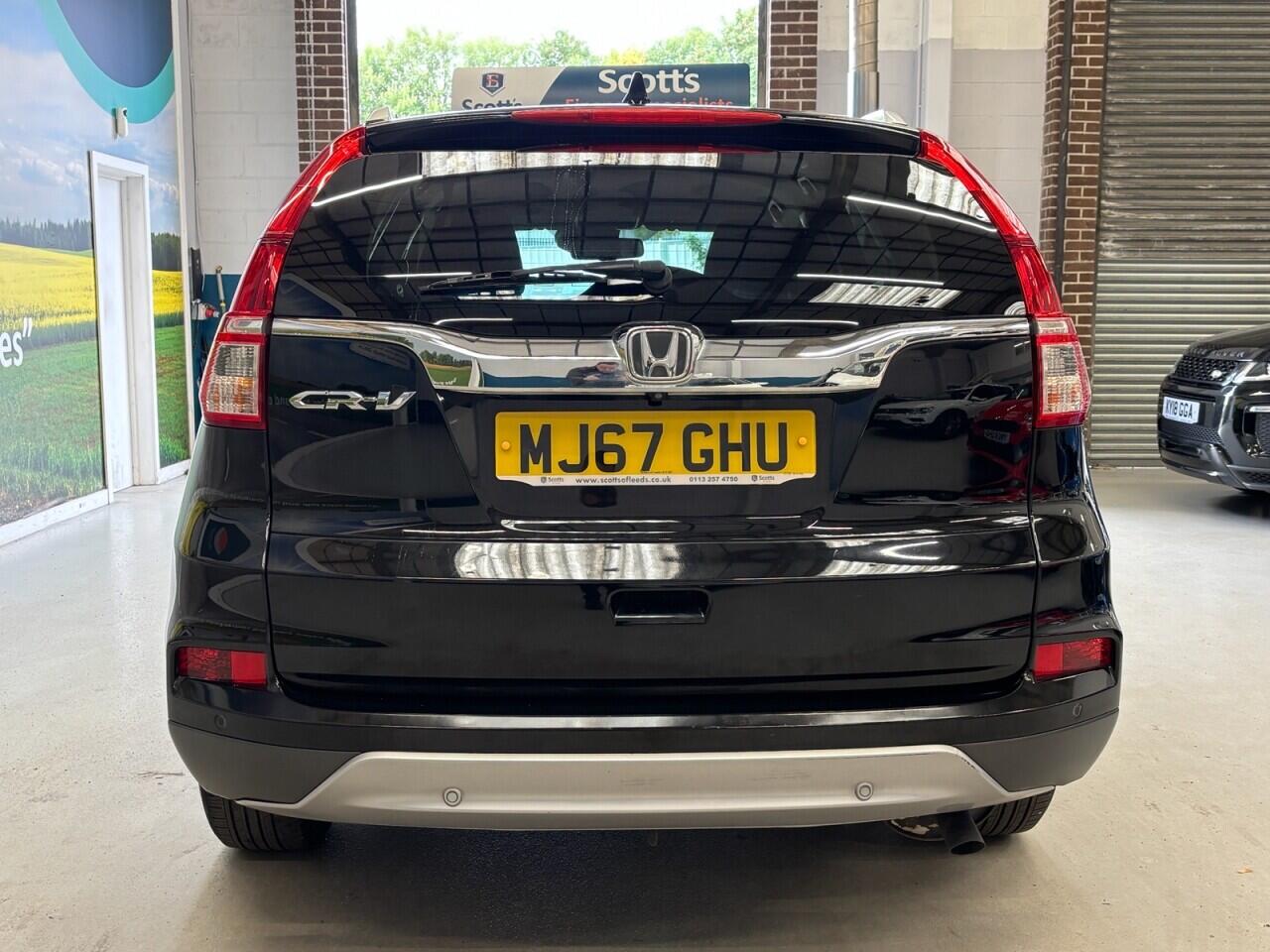 Honda CR-V view 6