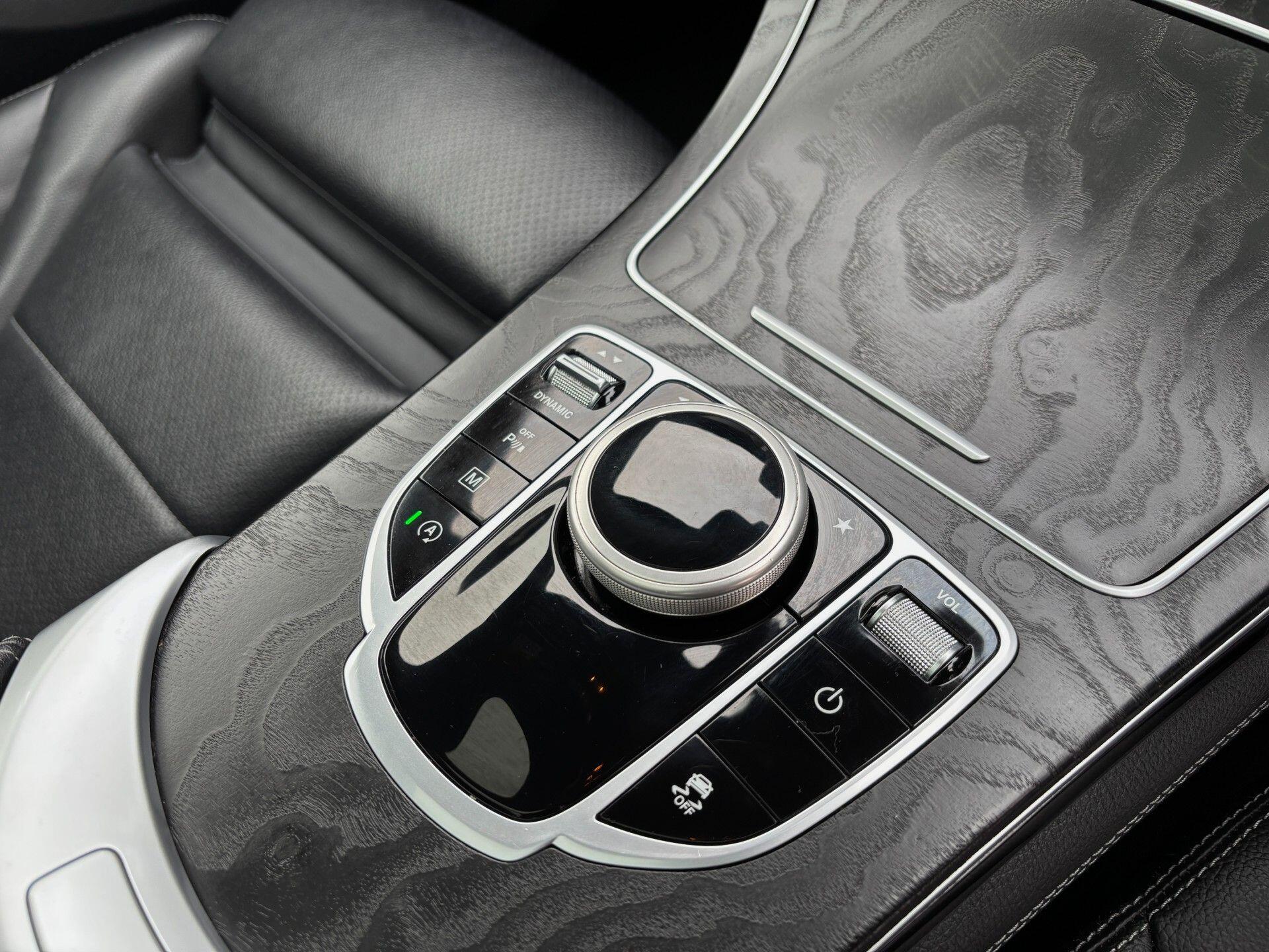 Mercedes-Benz GLC view 21