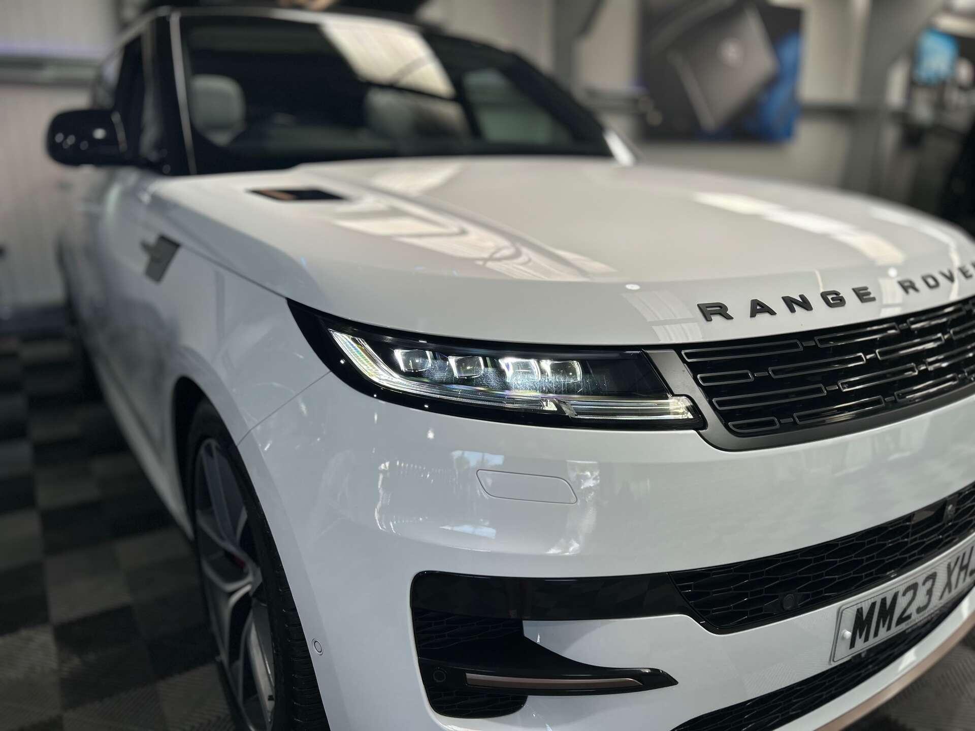 Land Rover Range Rover Sport view 6
