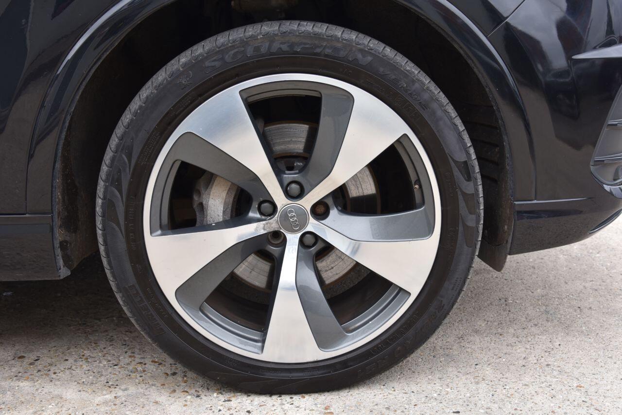 Audi Q7 view 66