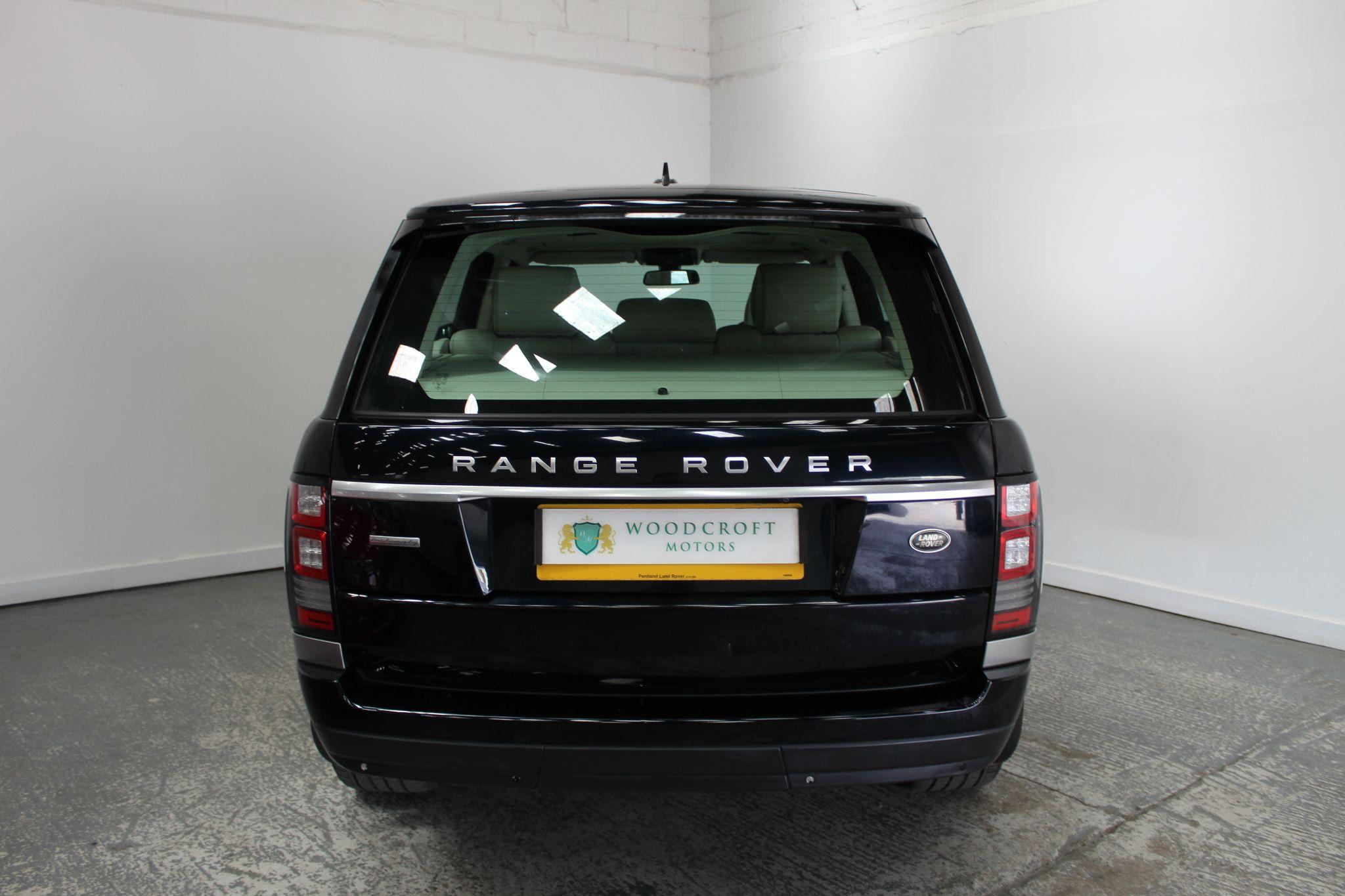 Land Rover Range Rover view 14