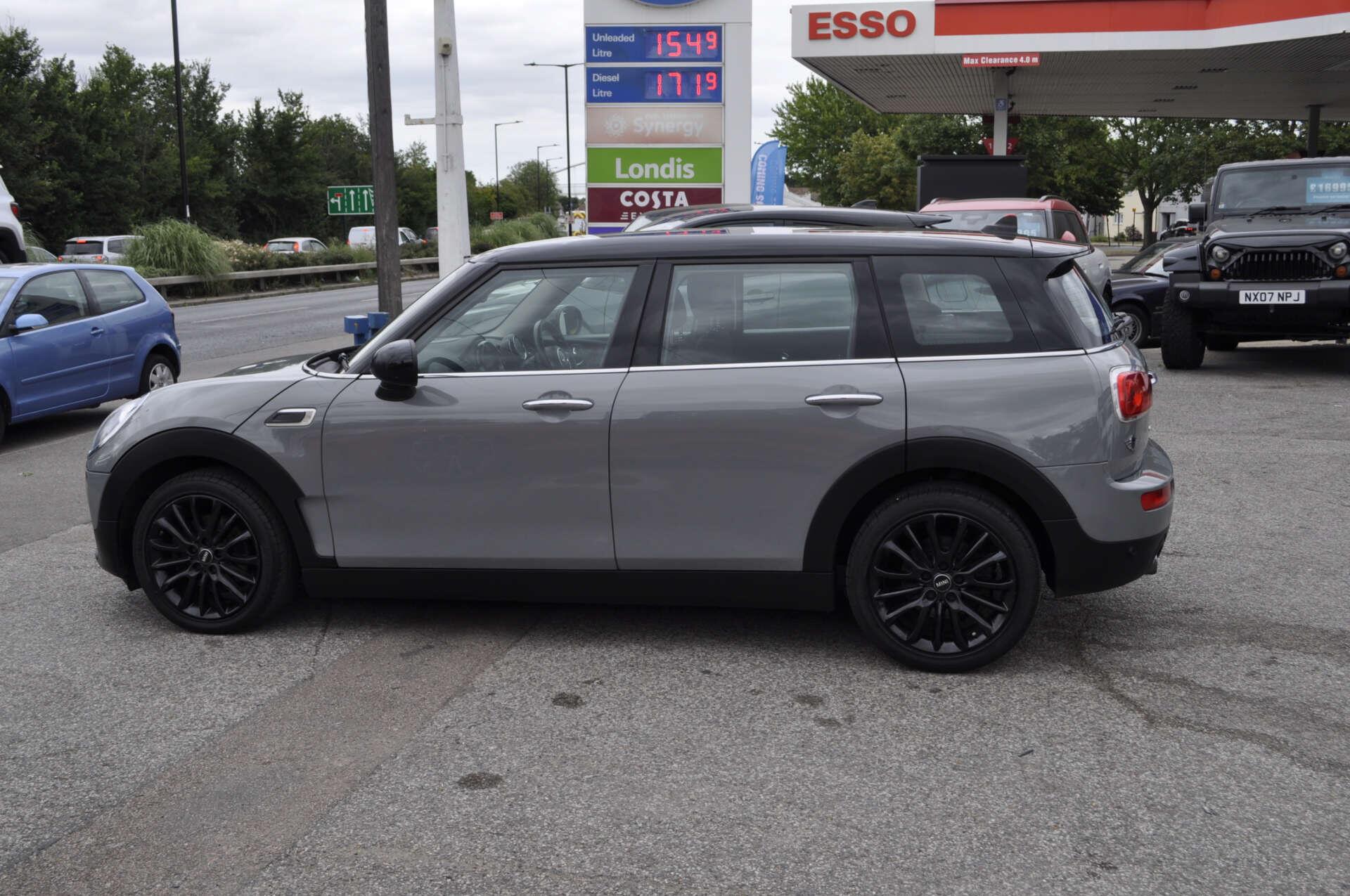 Mini Clubman view 8