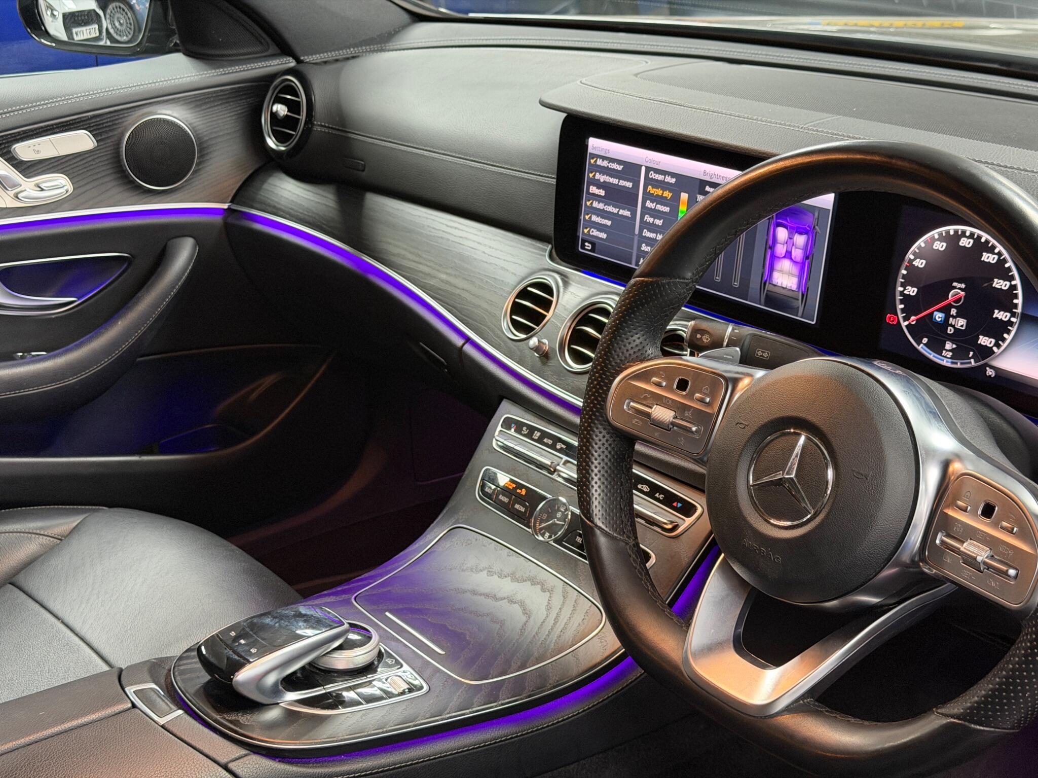 Mercedes-Benz E Class view 21