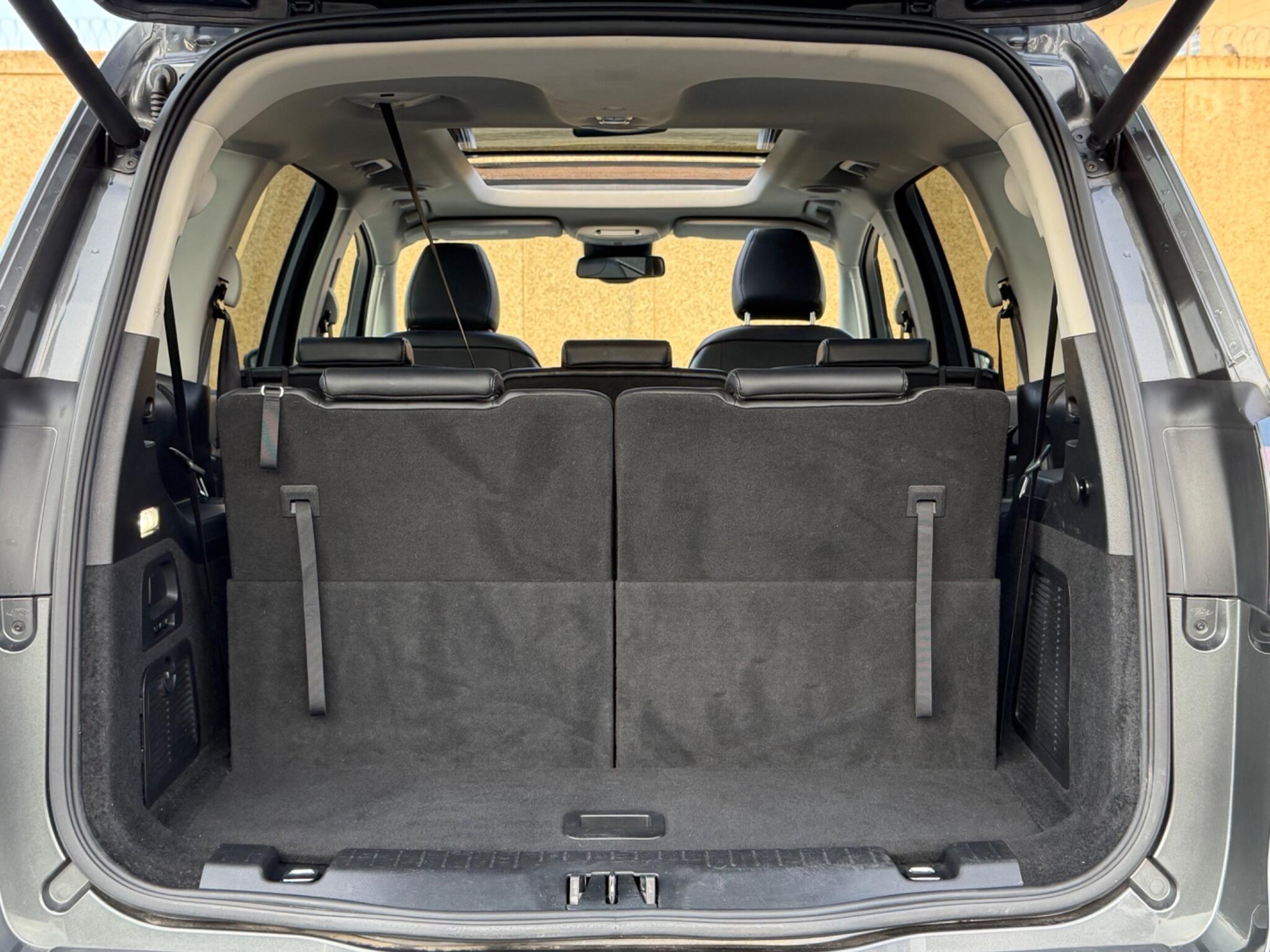 Ford Galaxy view 47