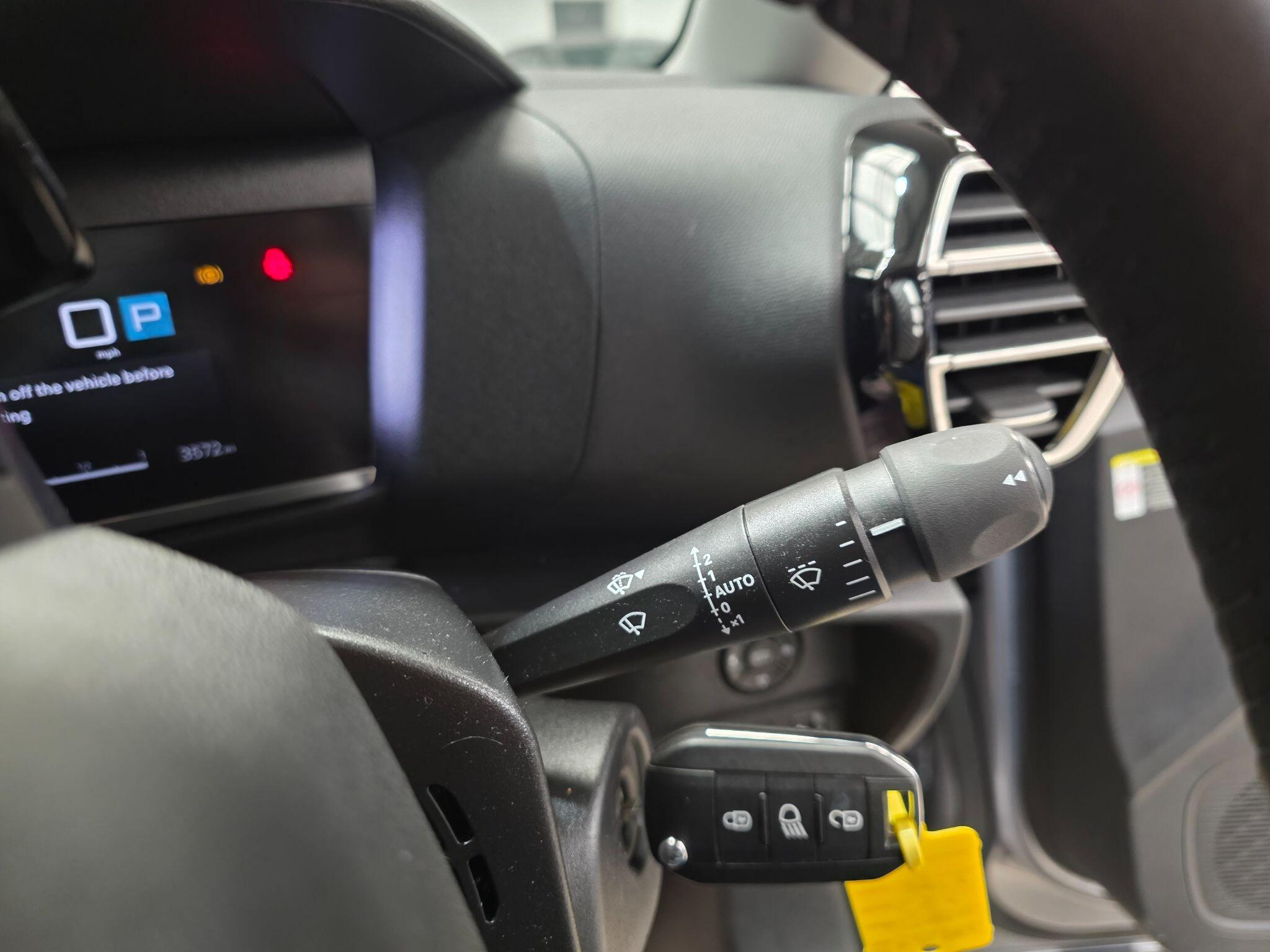 Citroen C4 view 19