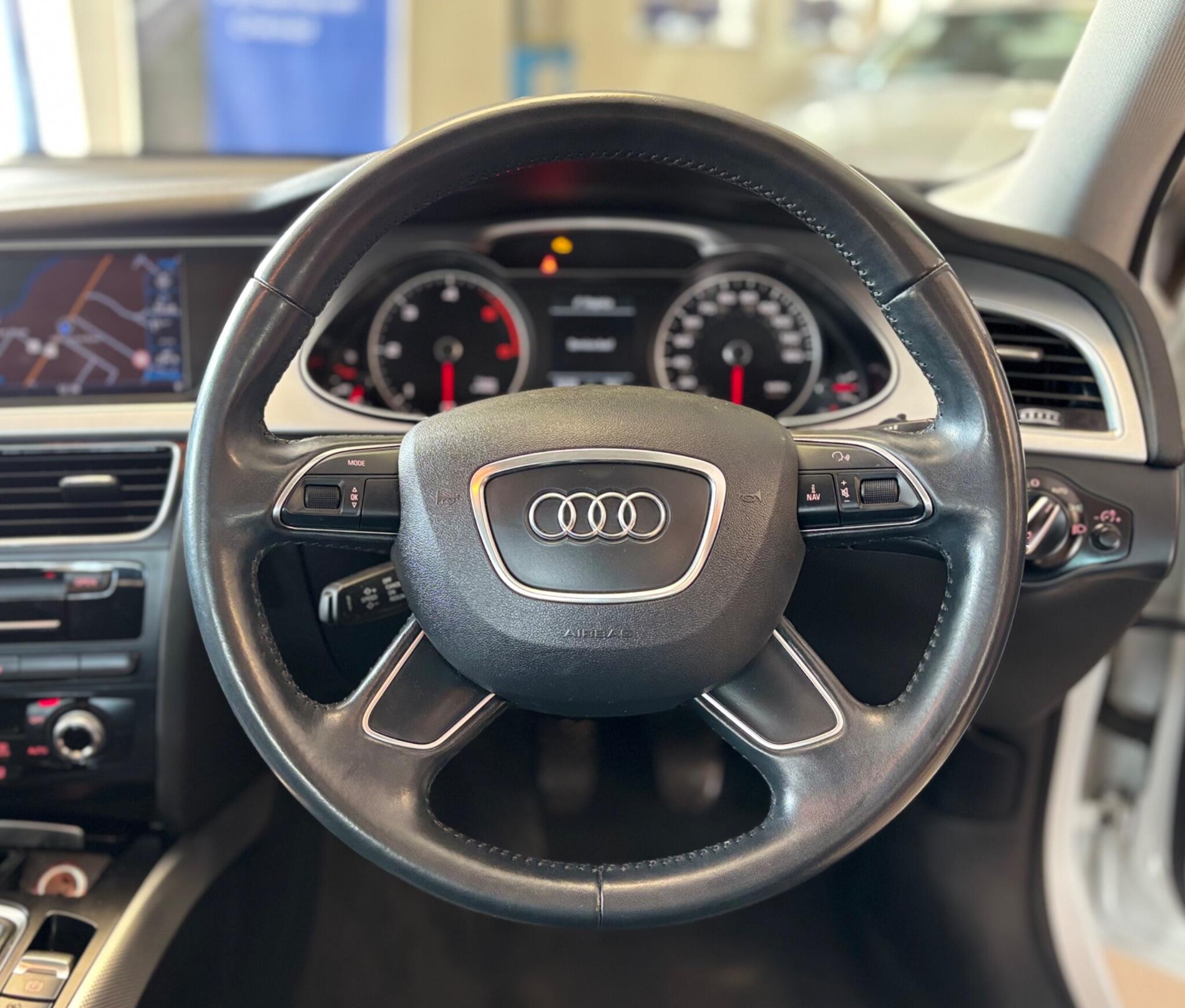 Audi A4 view 25