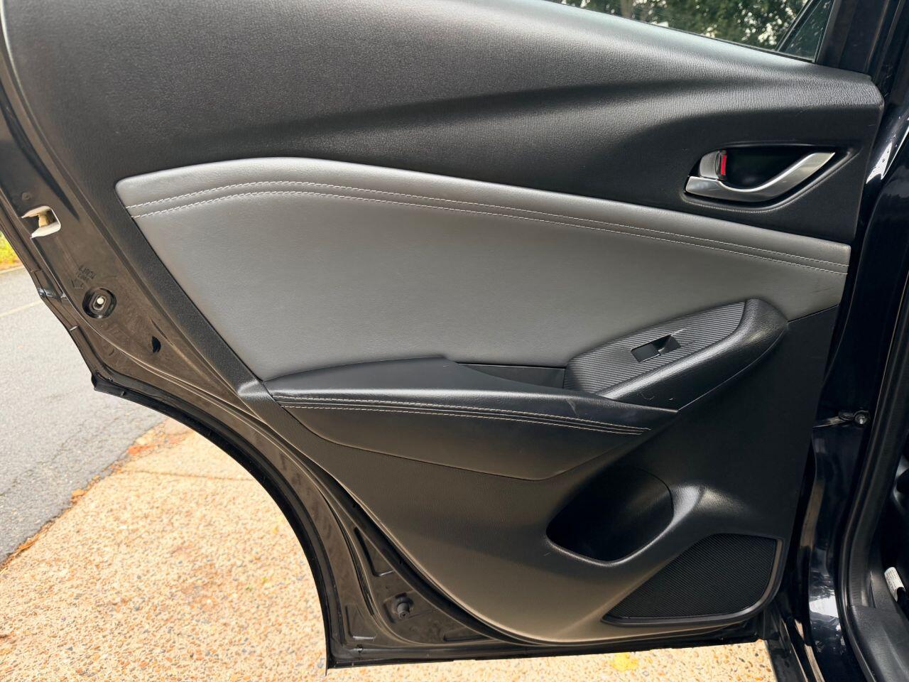 Mazda CX-3 view 18