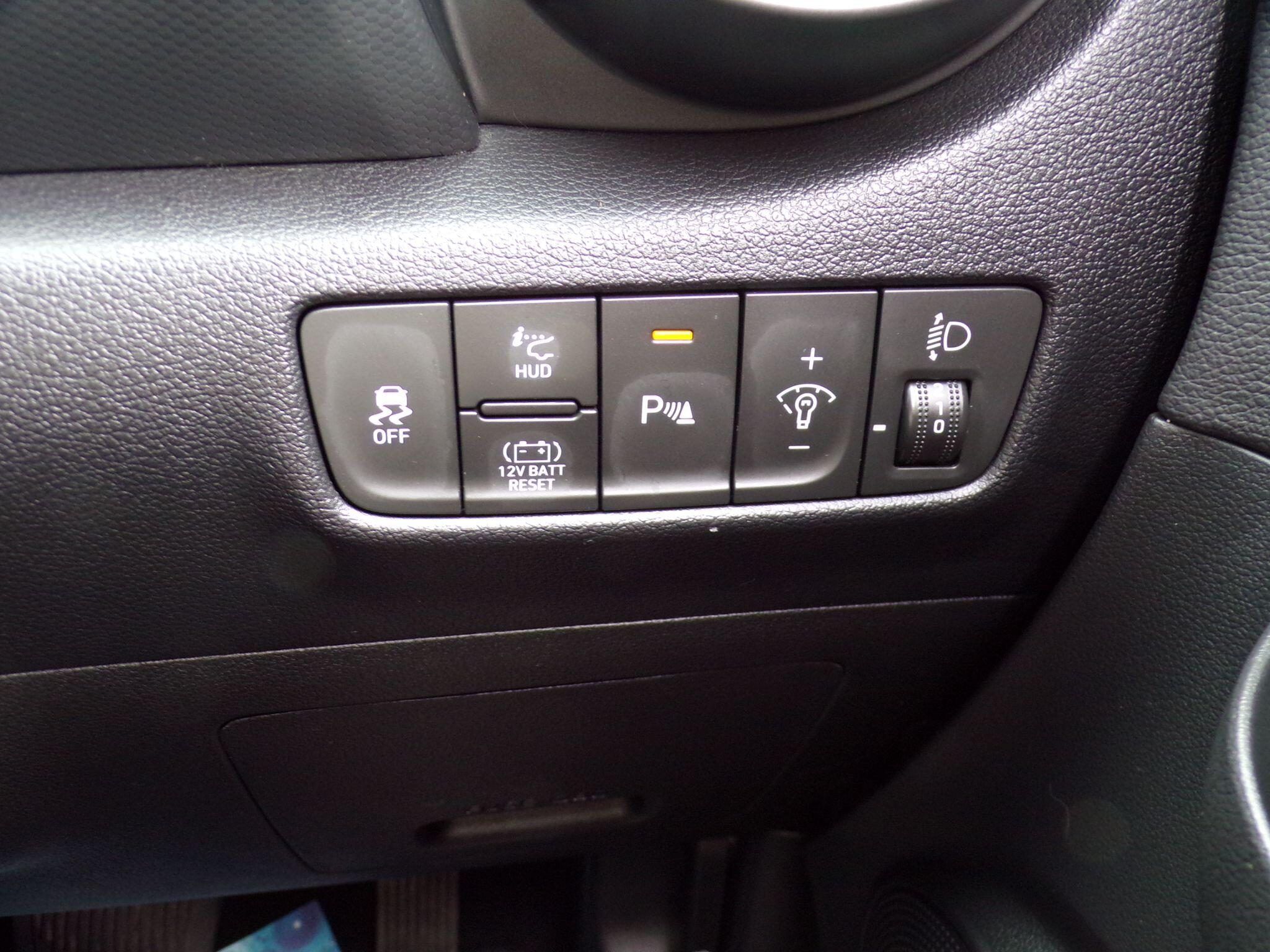 Hyundai Kona view 34