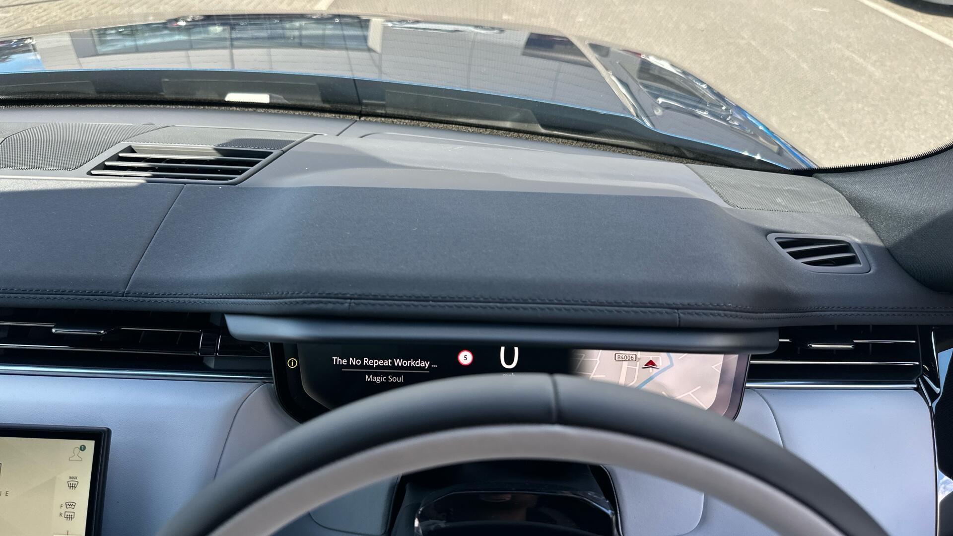 Land Rover Range Rover Sport view 60