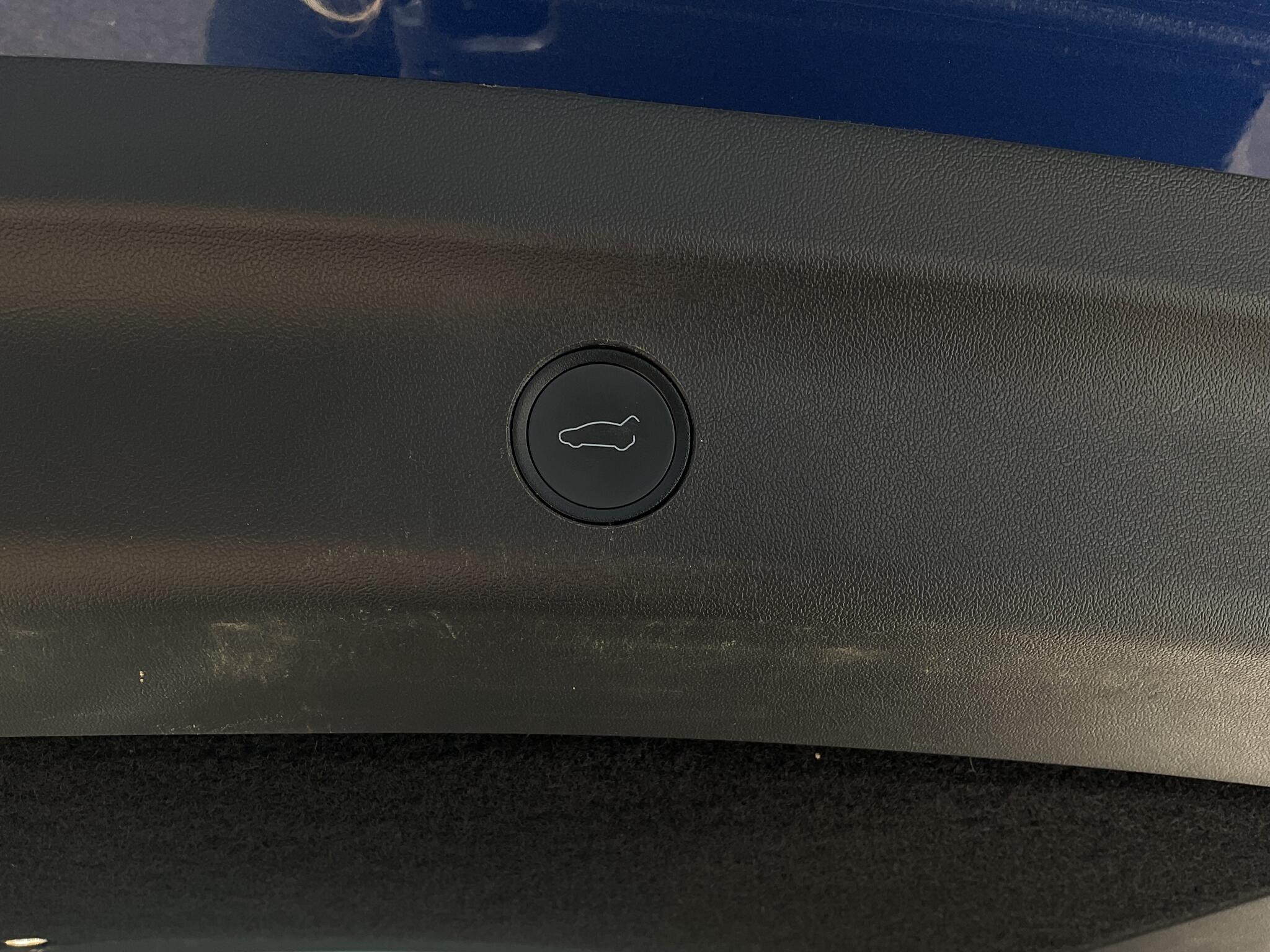 Tesla Model Y view 21