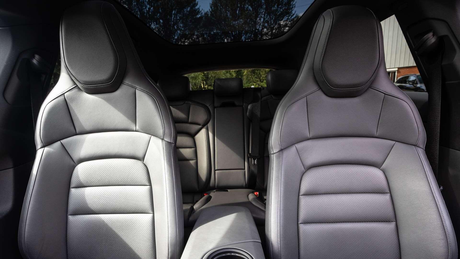 Porsche Taycan view 27