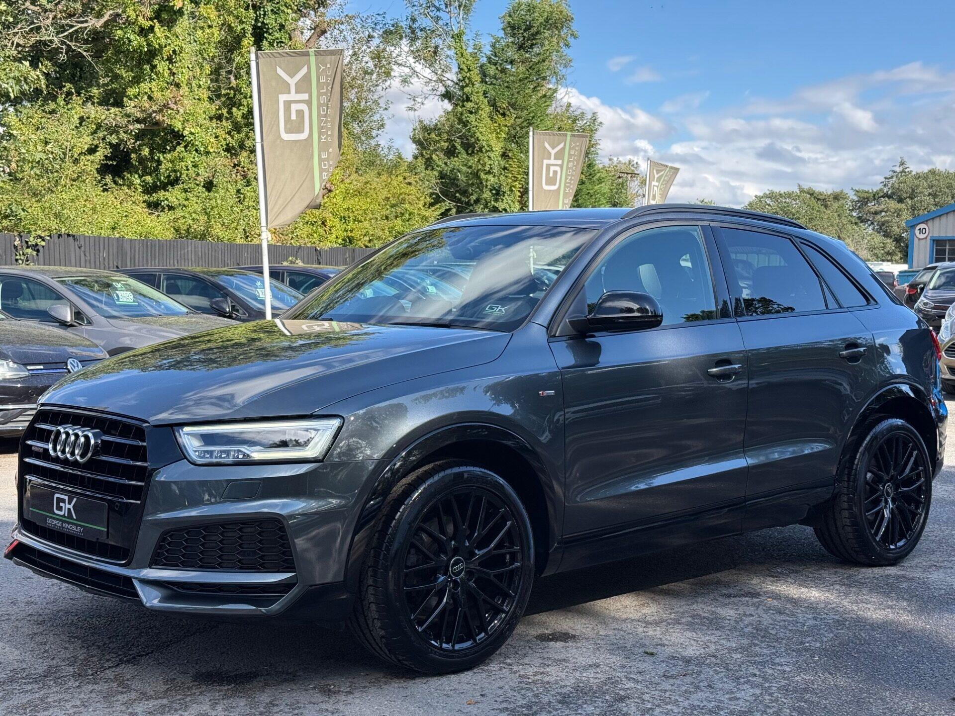 Audi Q3 view 11