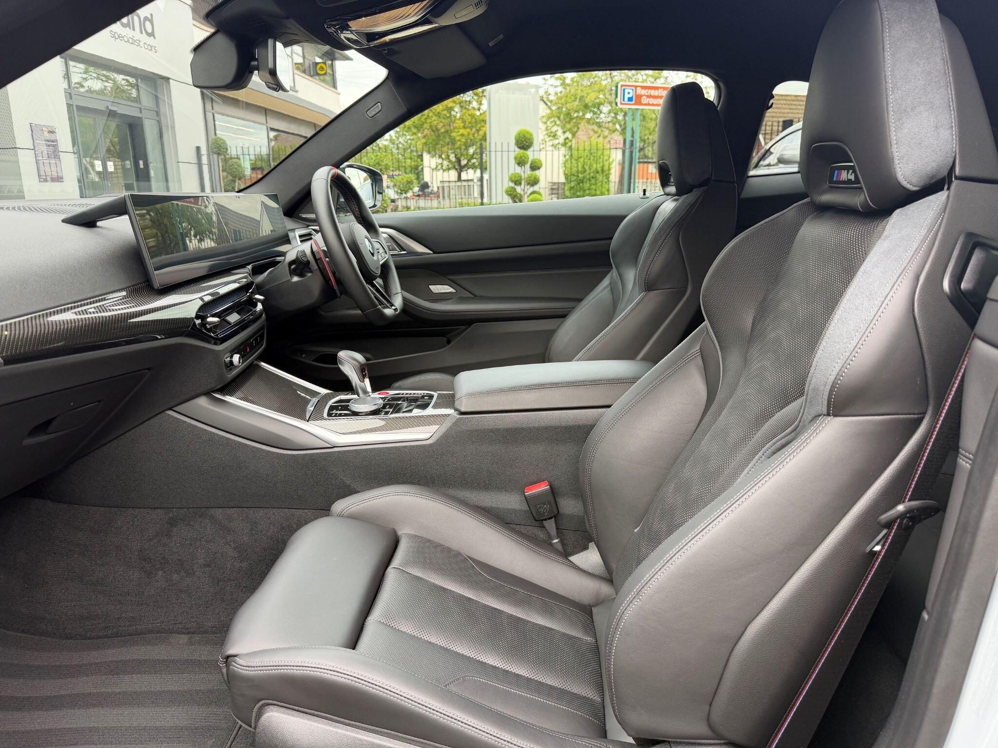 BMW M4 view 10