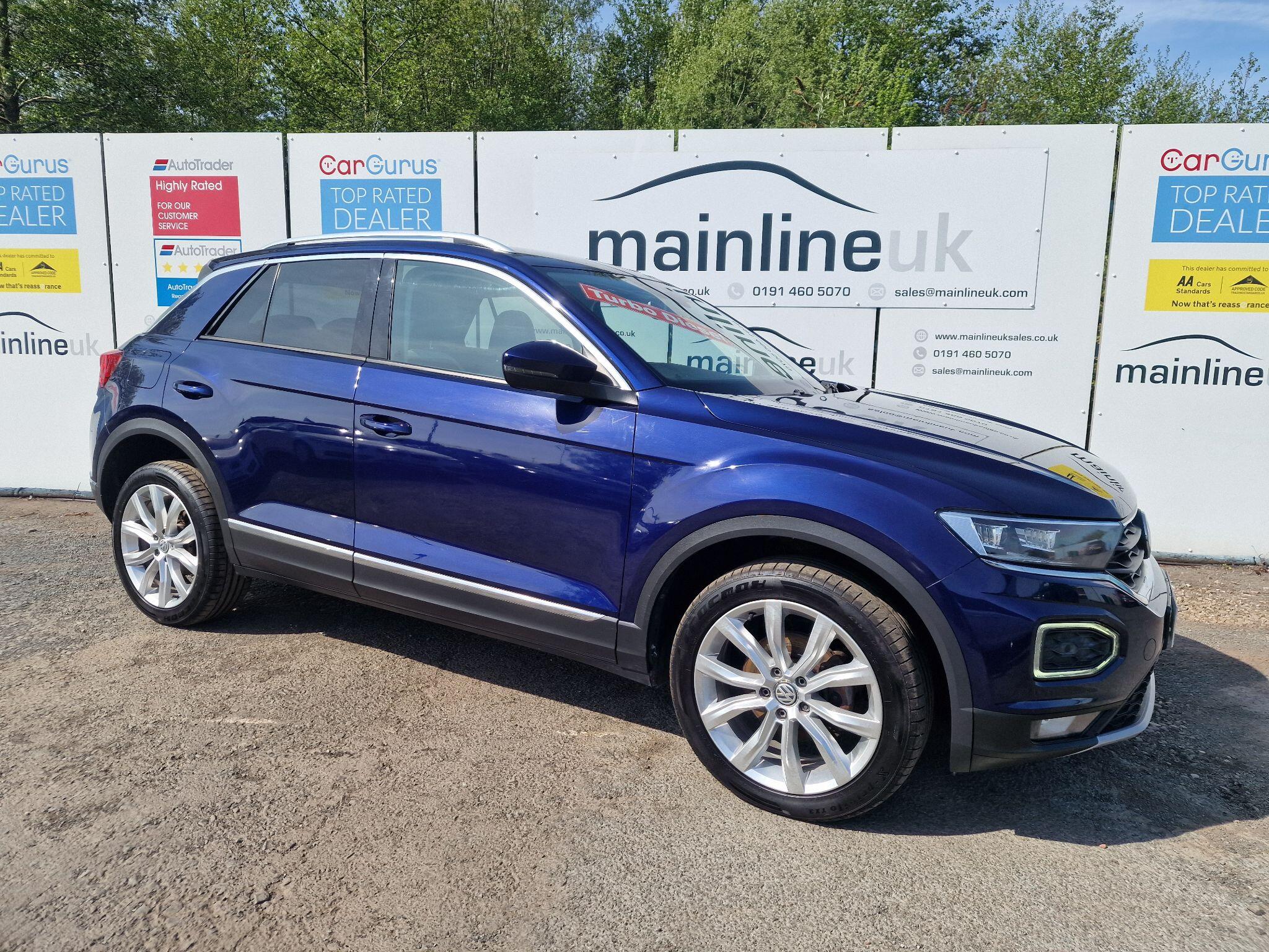 Volkswagen T-Roc view 12