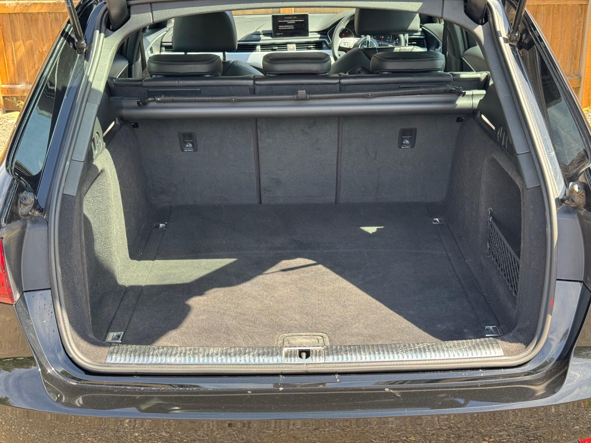 Audi A4 view 50