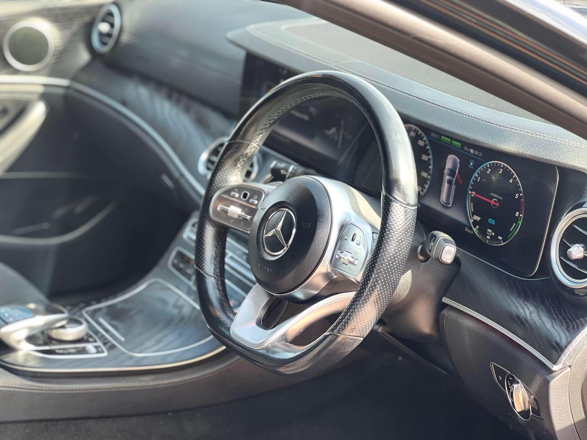 Mercedes-Benz E-Class view 18