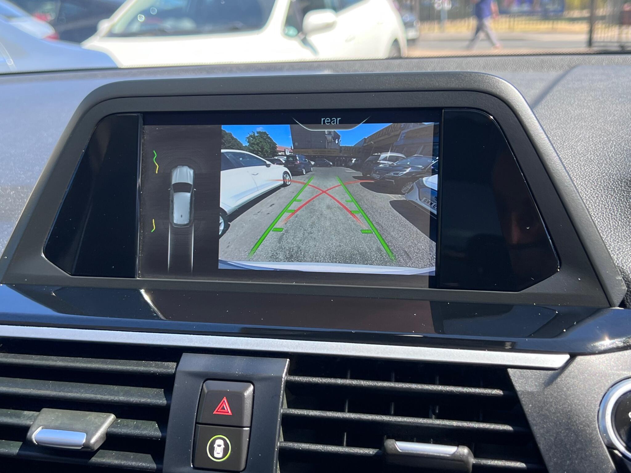 BMW X3 view 21