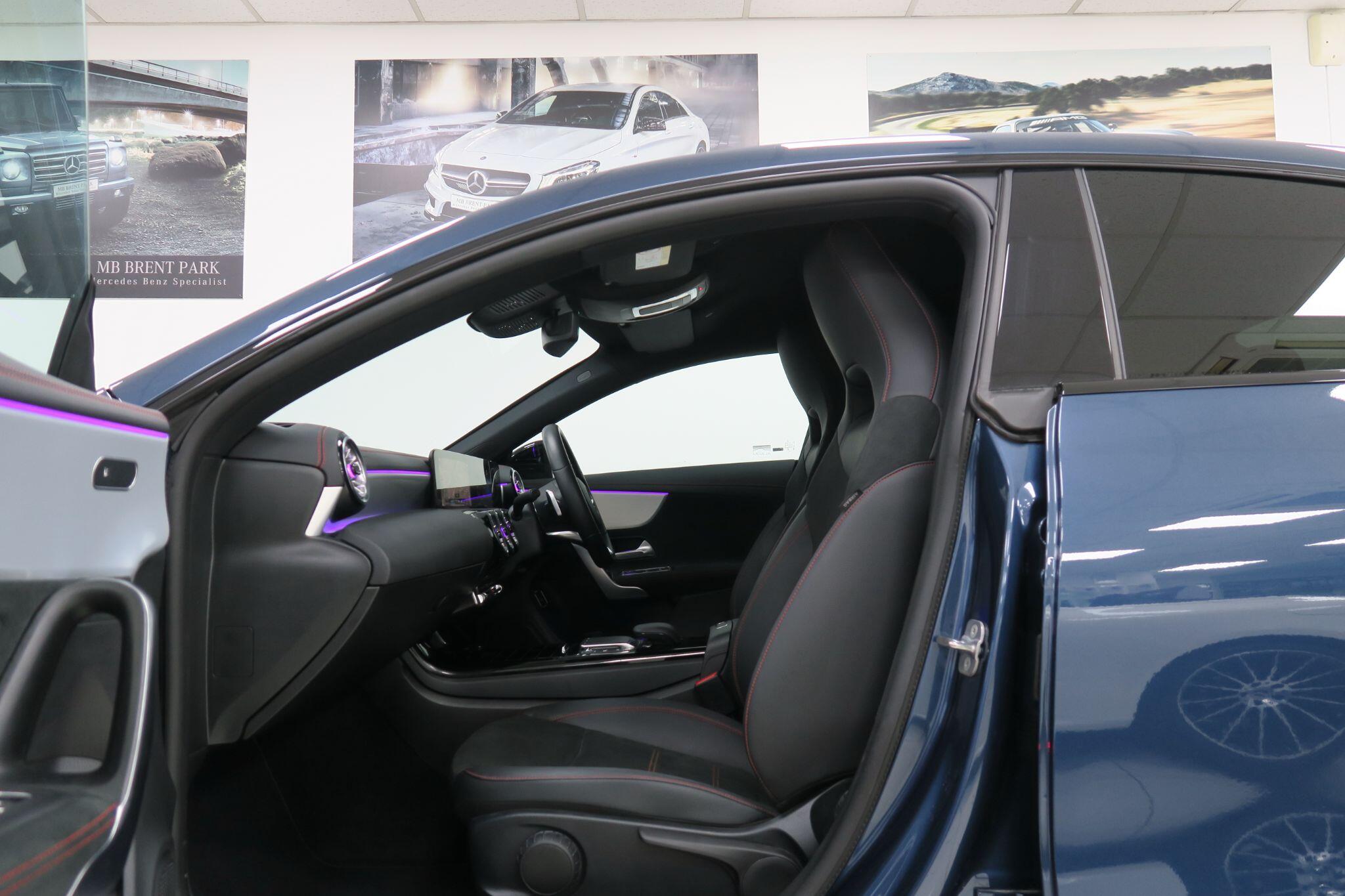 Mercedes-Benz Cla view 9