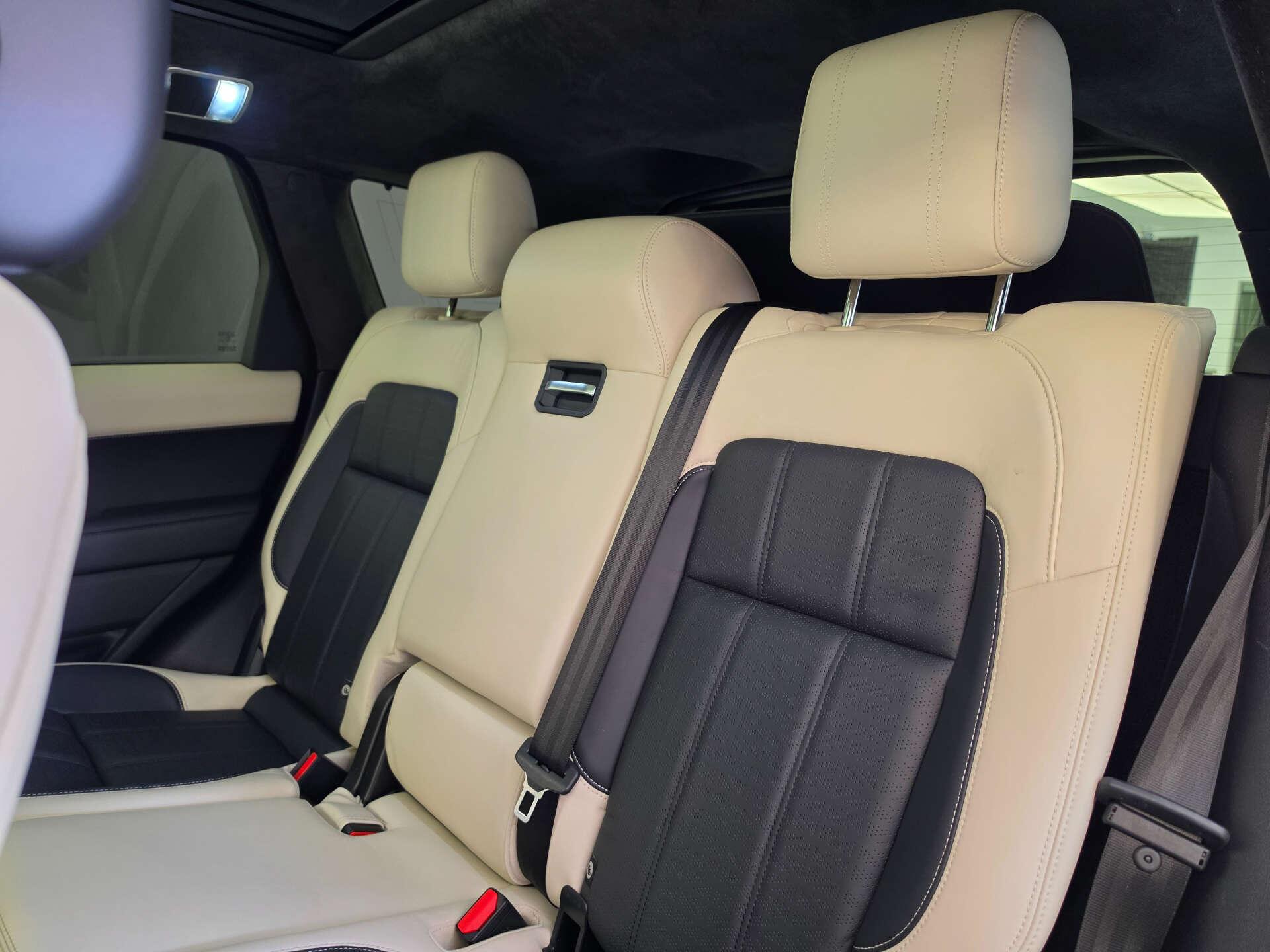 Land Rover Range Rover Sport view 4