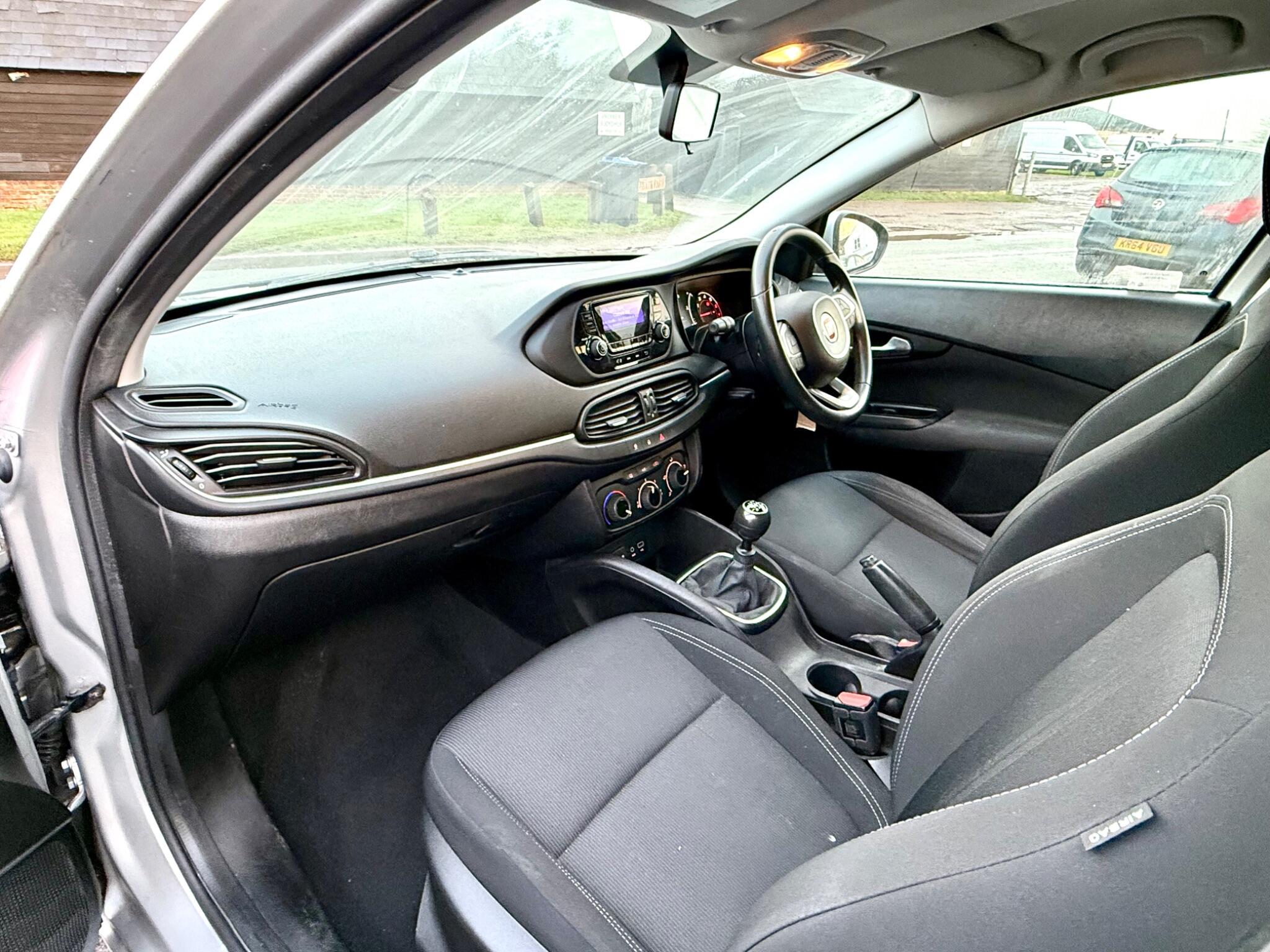 2017 Fiat Tipo 1.4 MPI Easy Euro 6 5dr • 74,447 miles image 7
