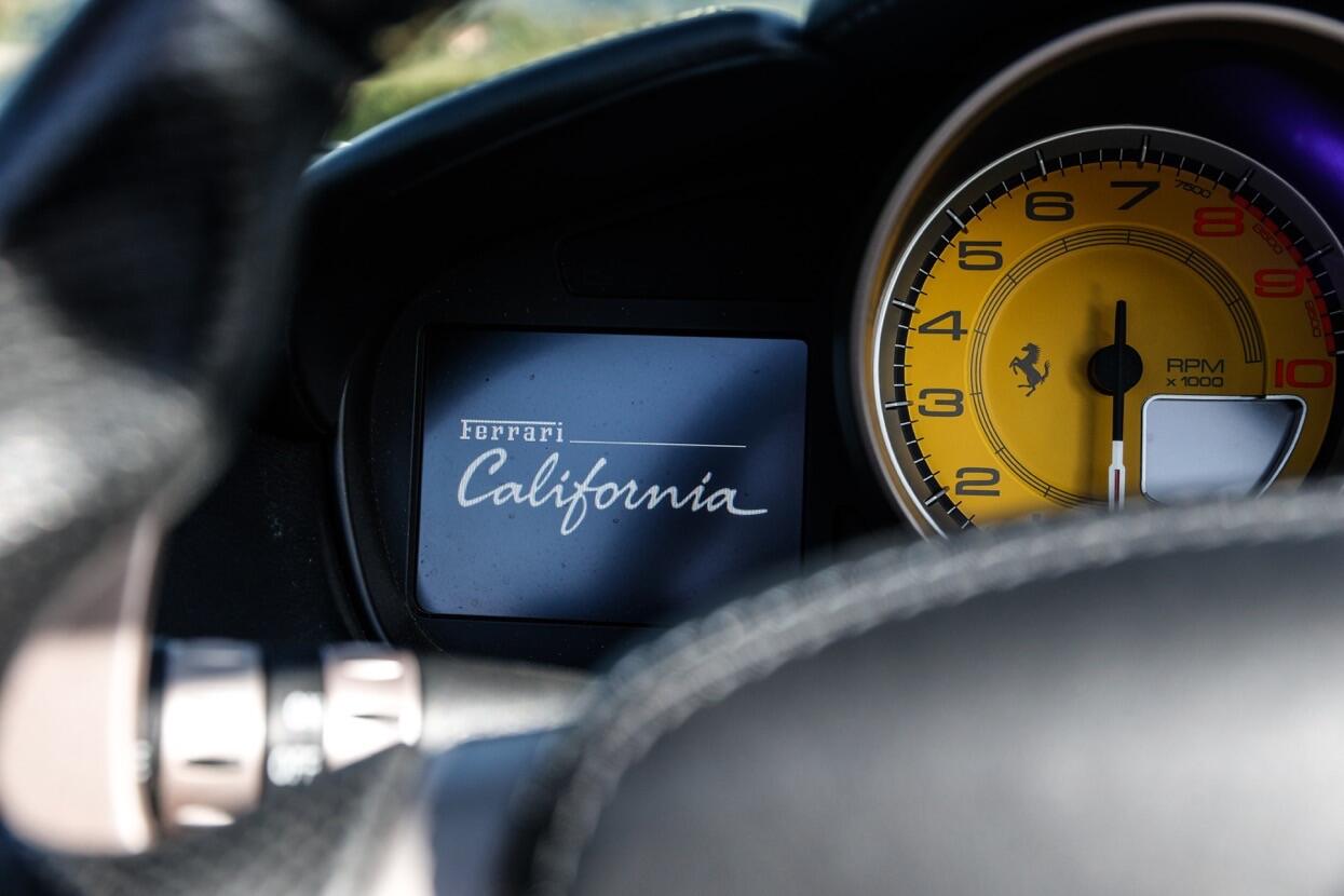 Ferrari California view 13