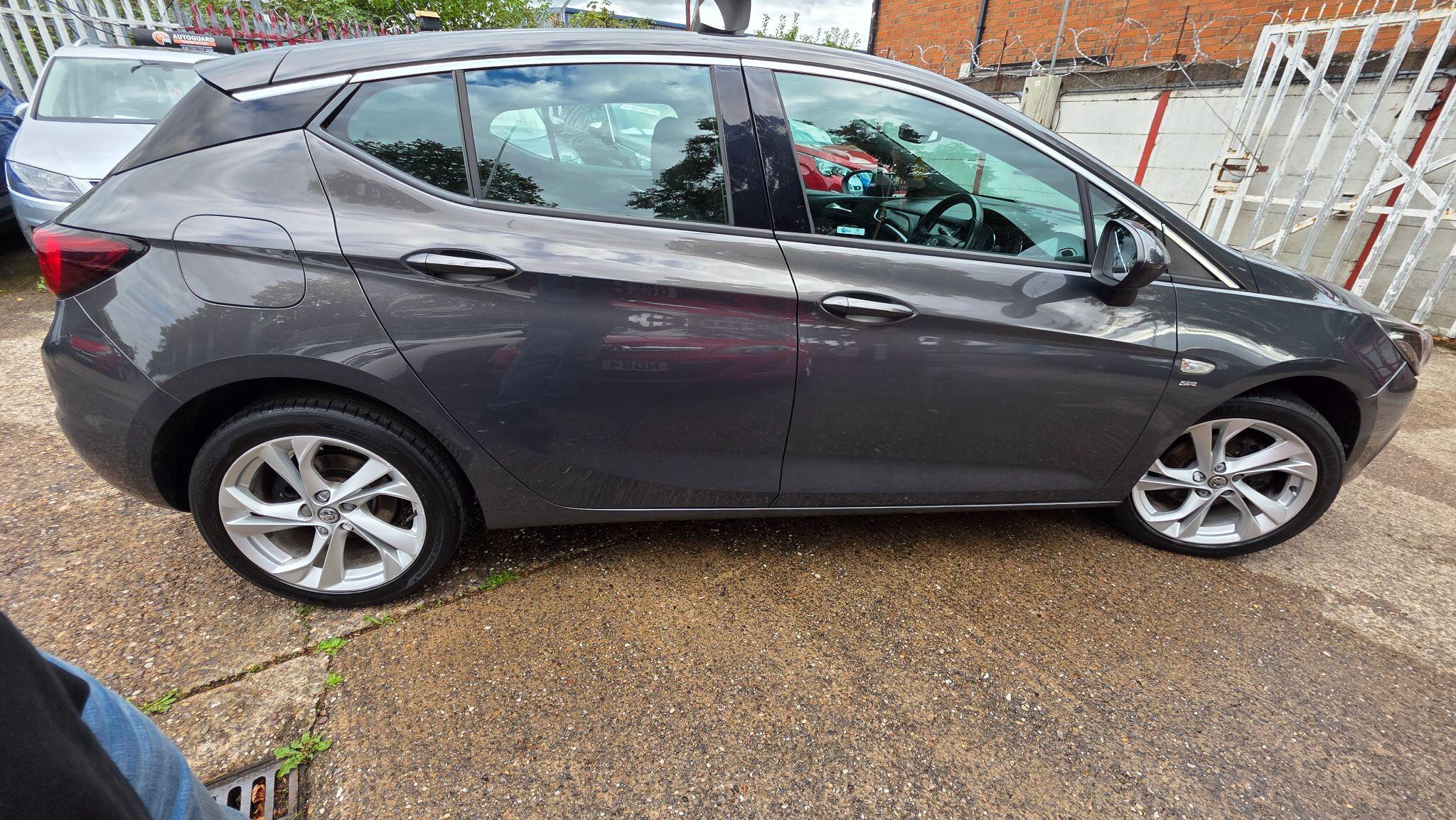 Vauxhall Astra view 8