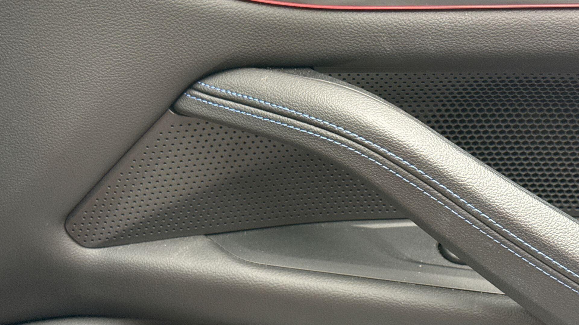 BMW I4 view 20