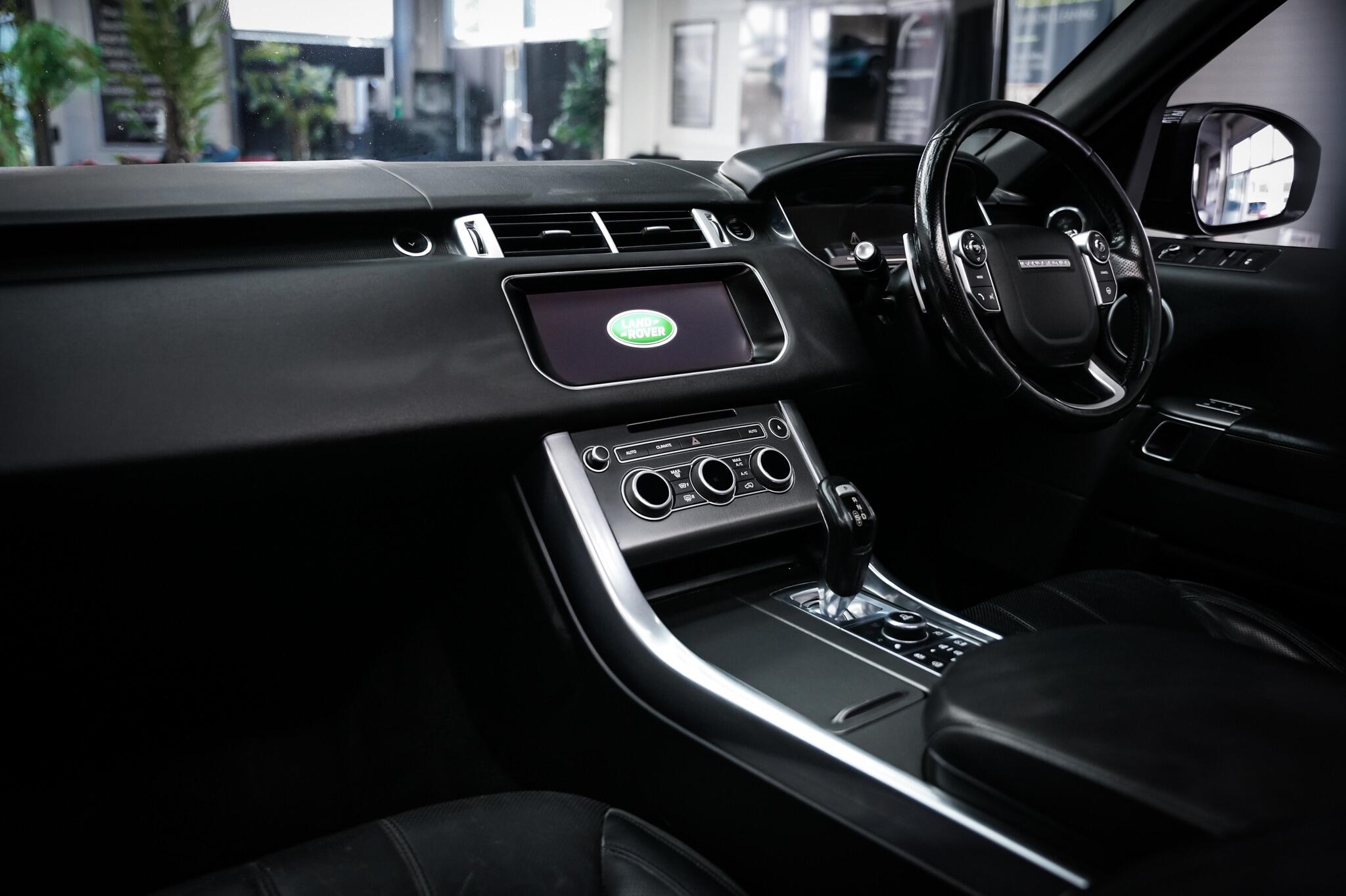 Land Rover Range Rover Sport view 23