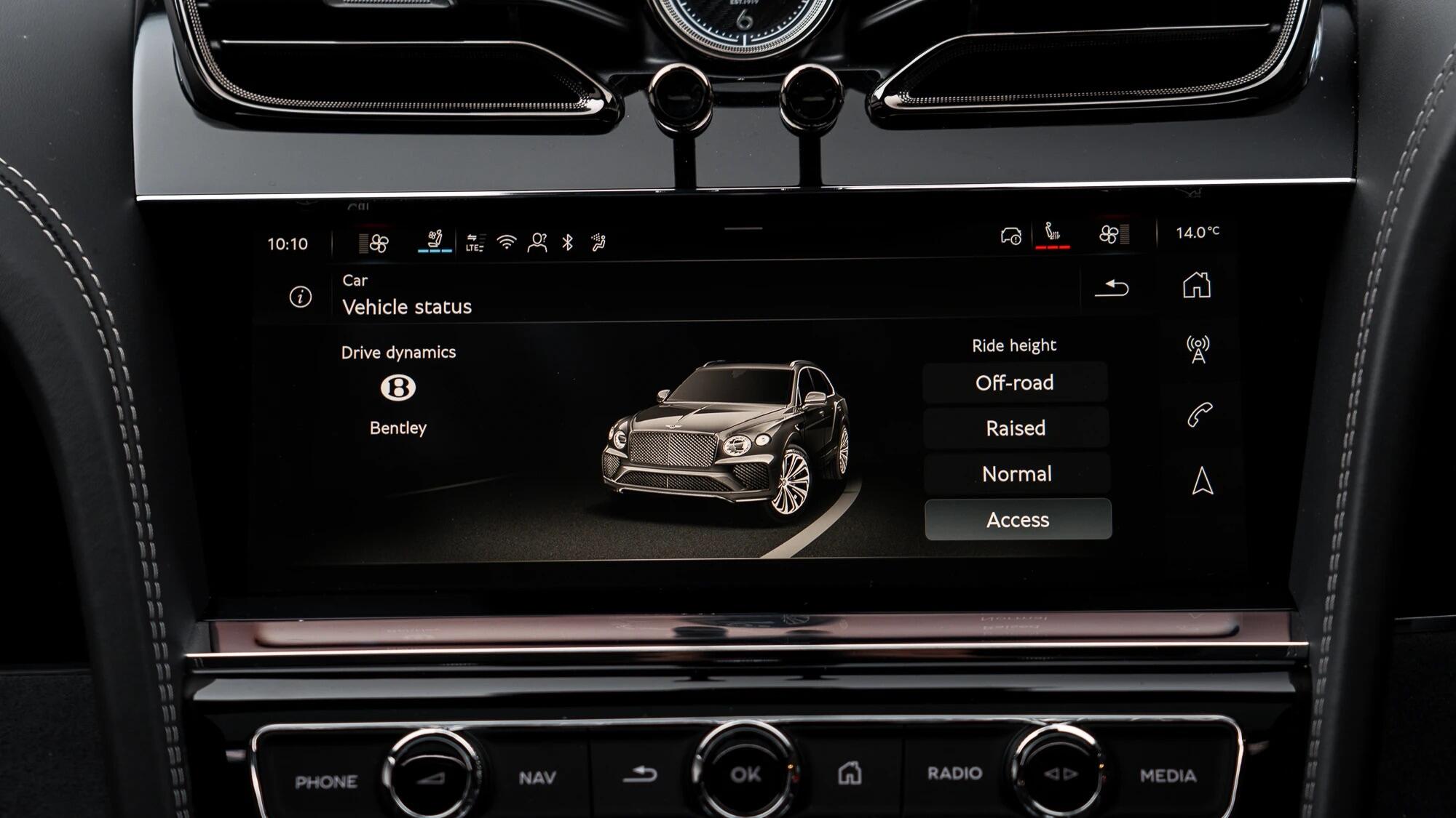 Bentley Bentayga view 29