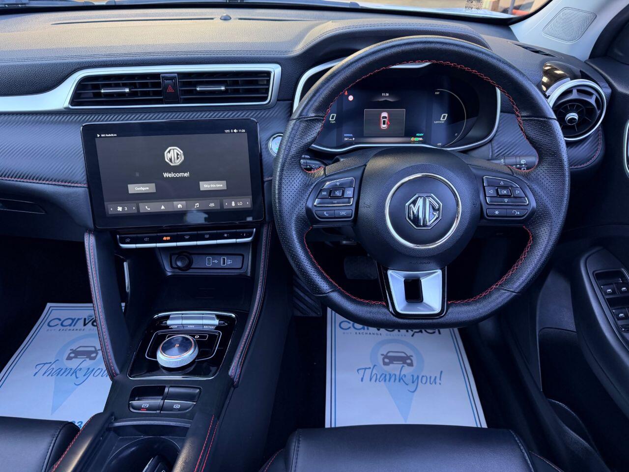 MG ZS view 25