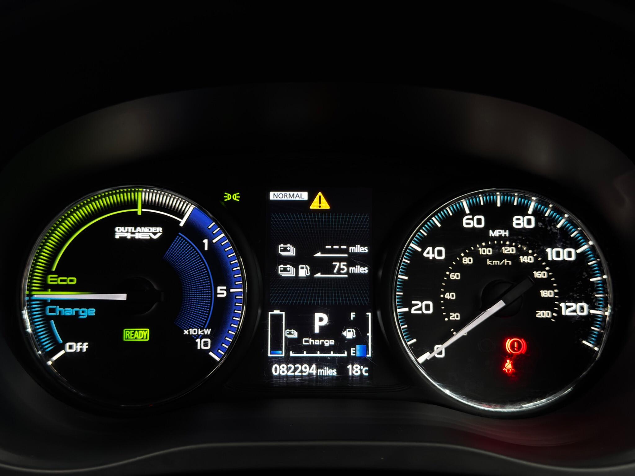 Mitsubishi Outlander view 22