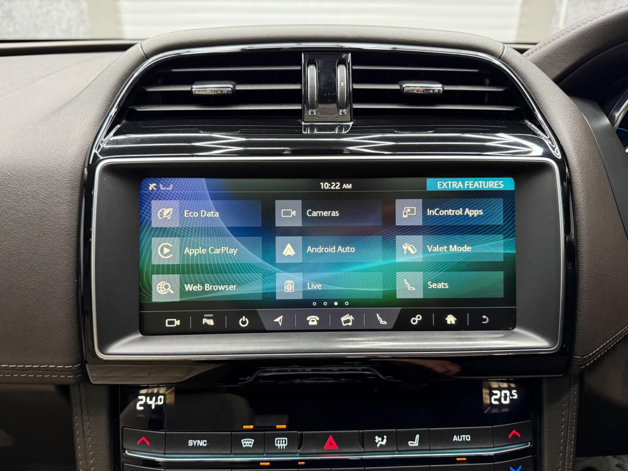 Jaguar F-Pace view 16