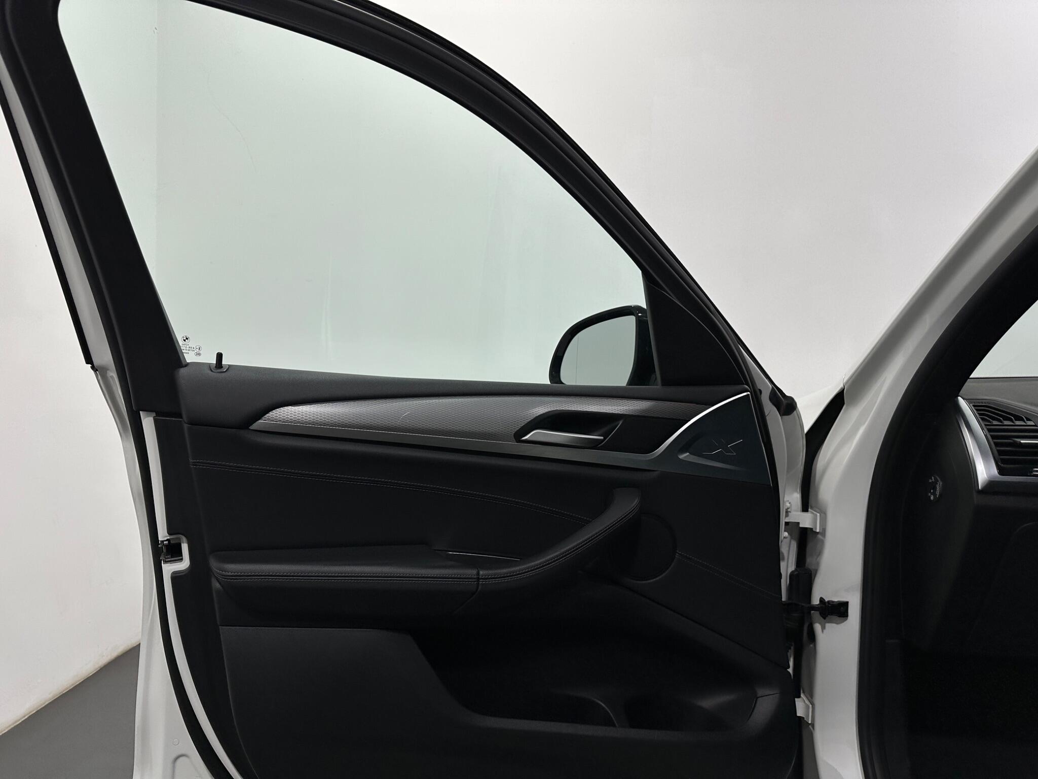 BMW X3 view 37