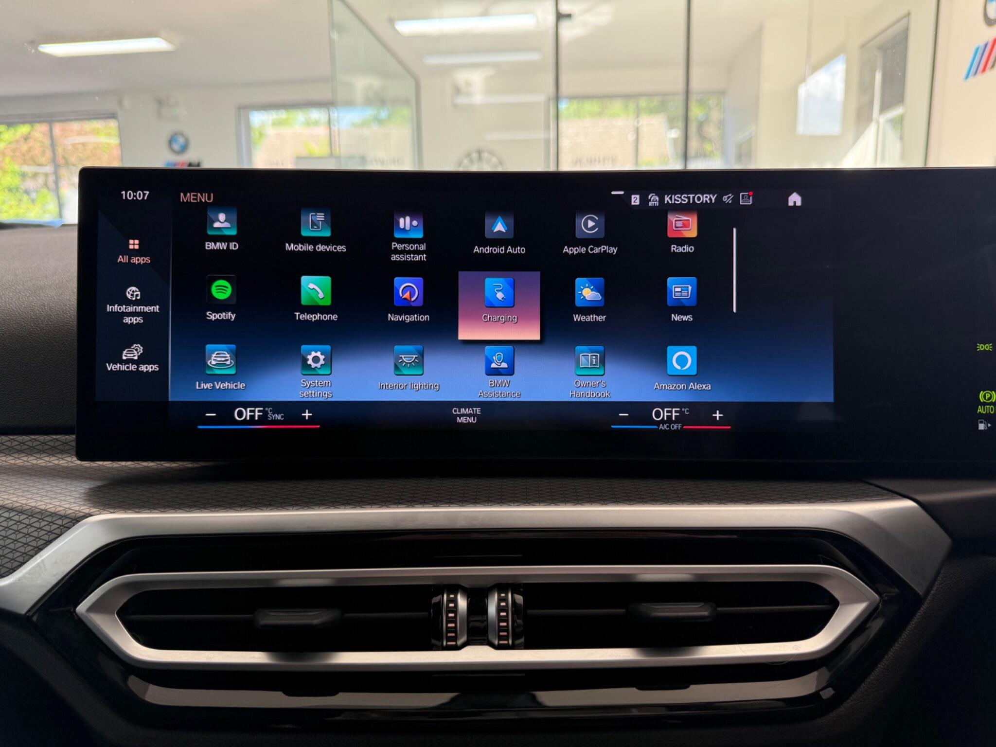BMW 3 Series view 19