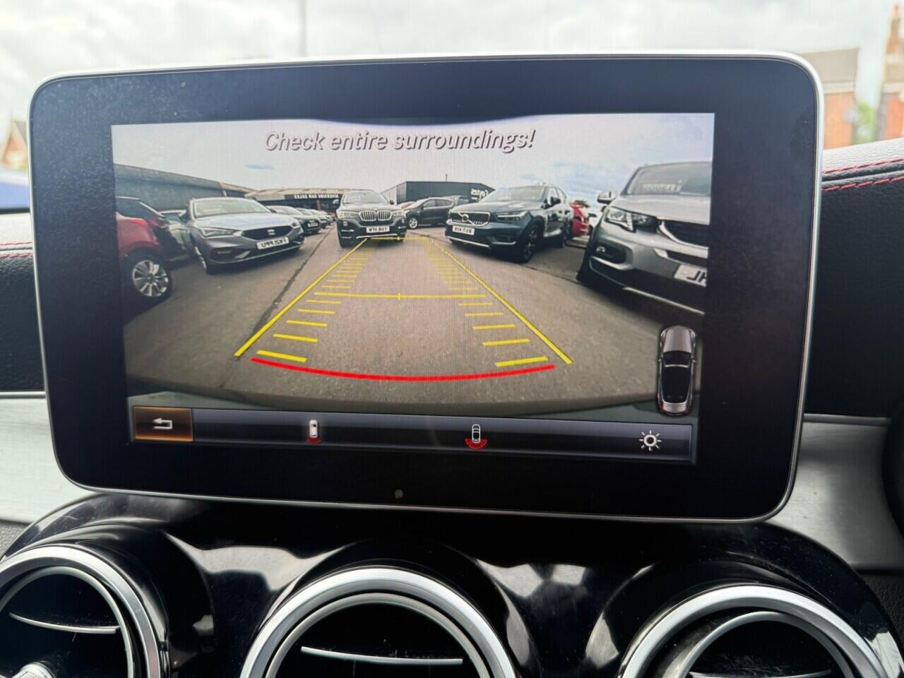 Mercedes-Benz C Class view 21