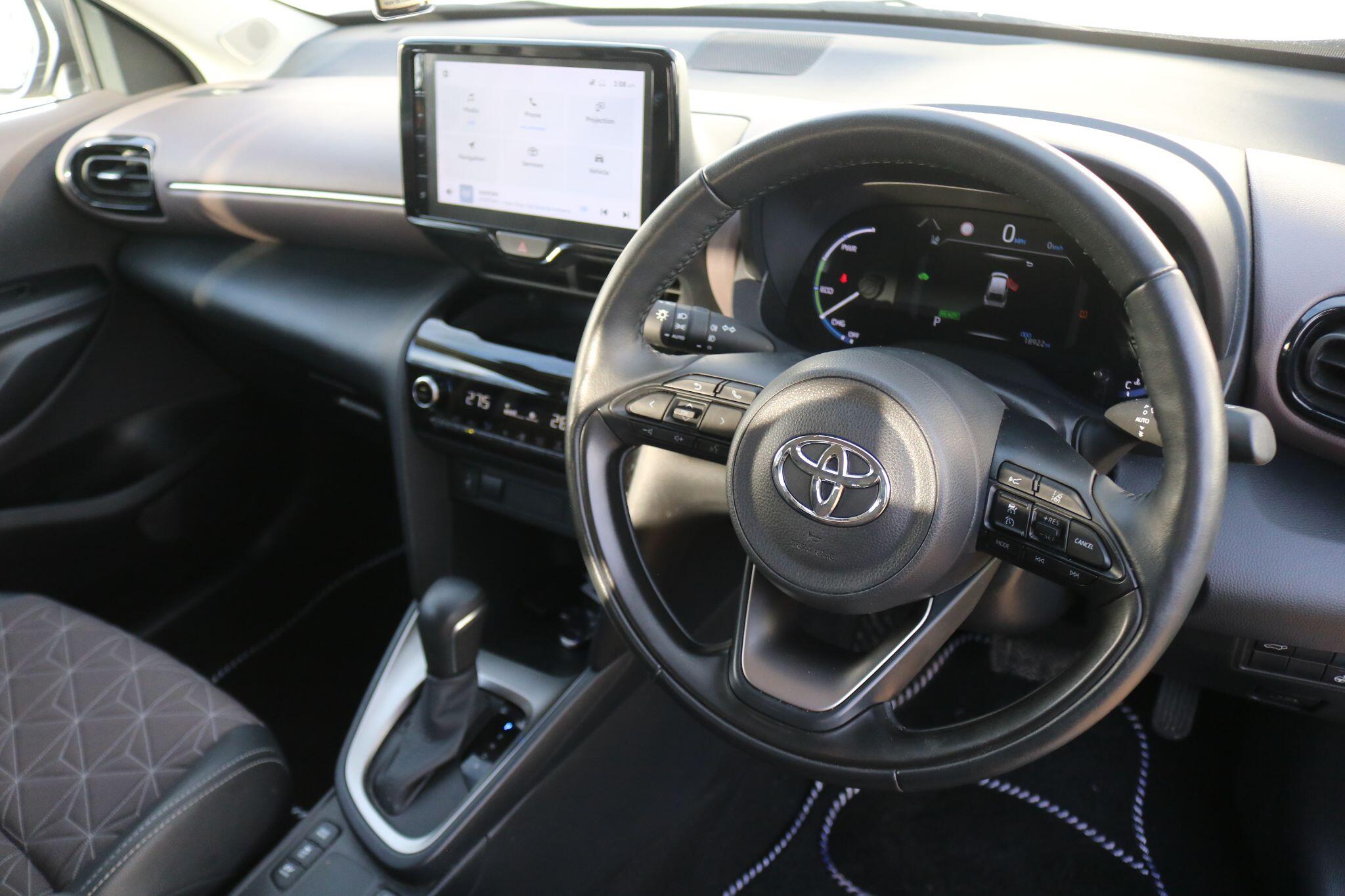 Toyota Yaris Cross view 19