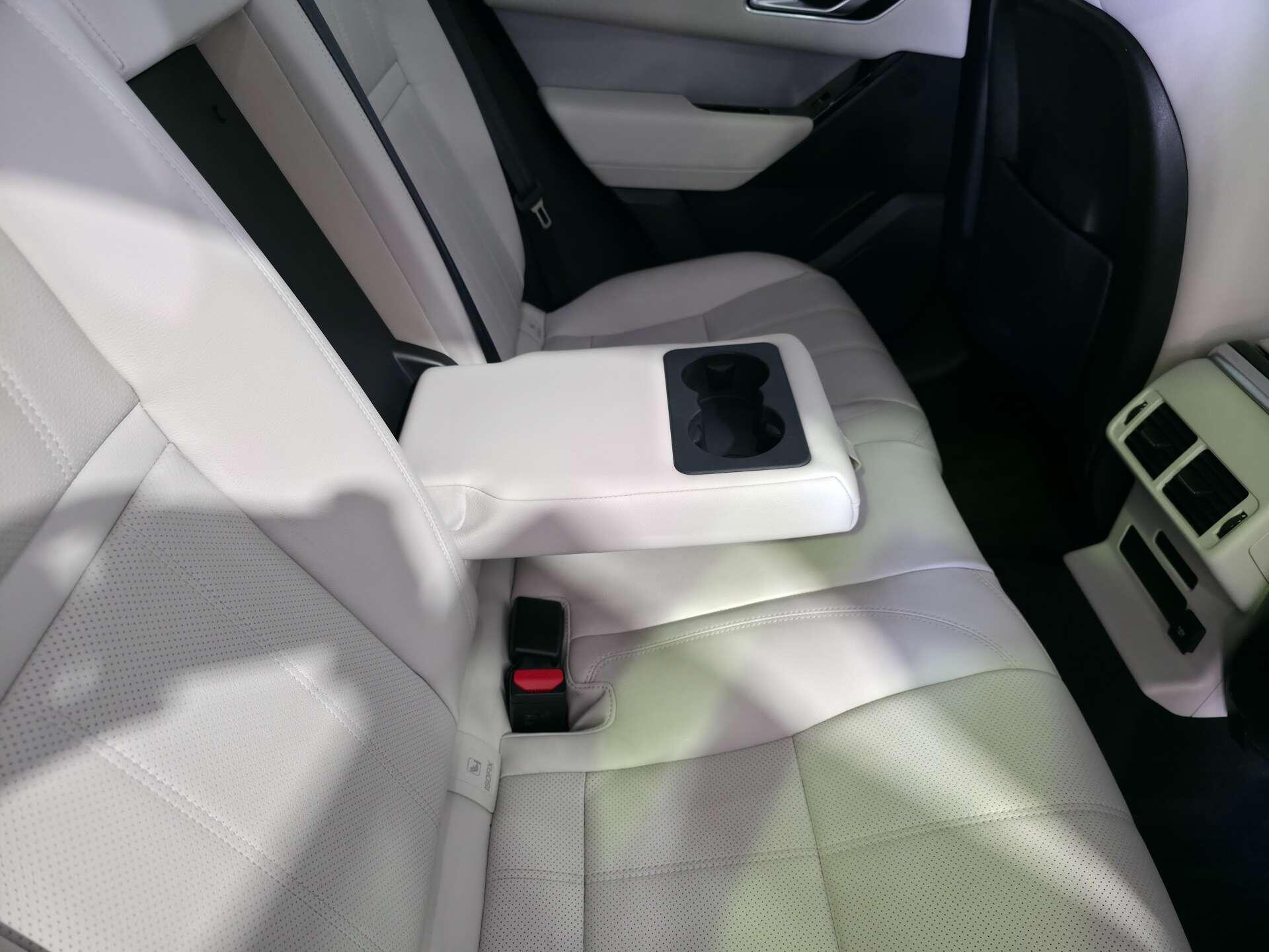 Land Rover Range Rover Velar view 62