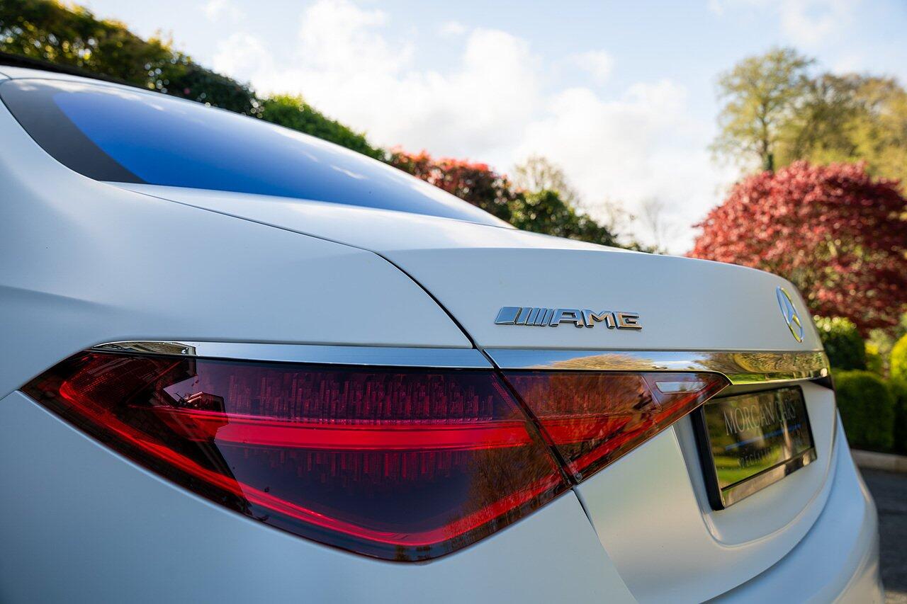 Mercedes-Benz S-Class view 11